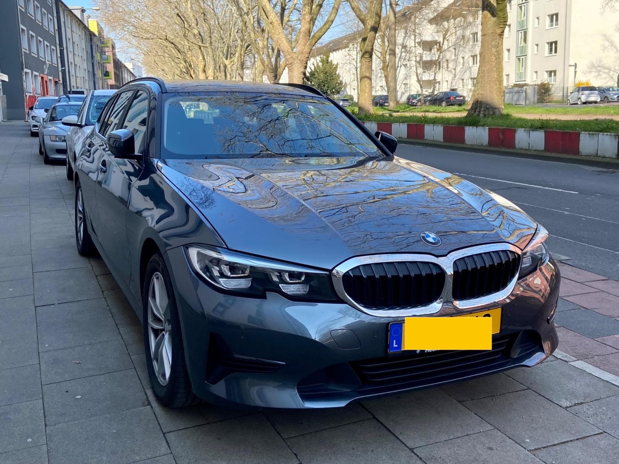 BMW 320 (2019) - Photo 2
