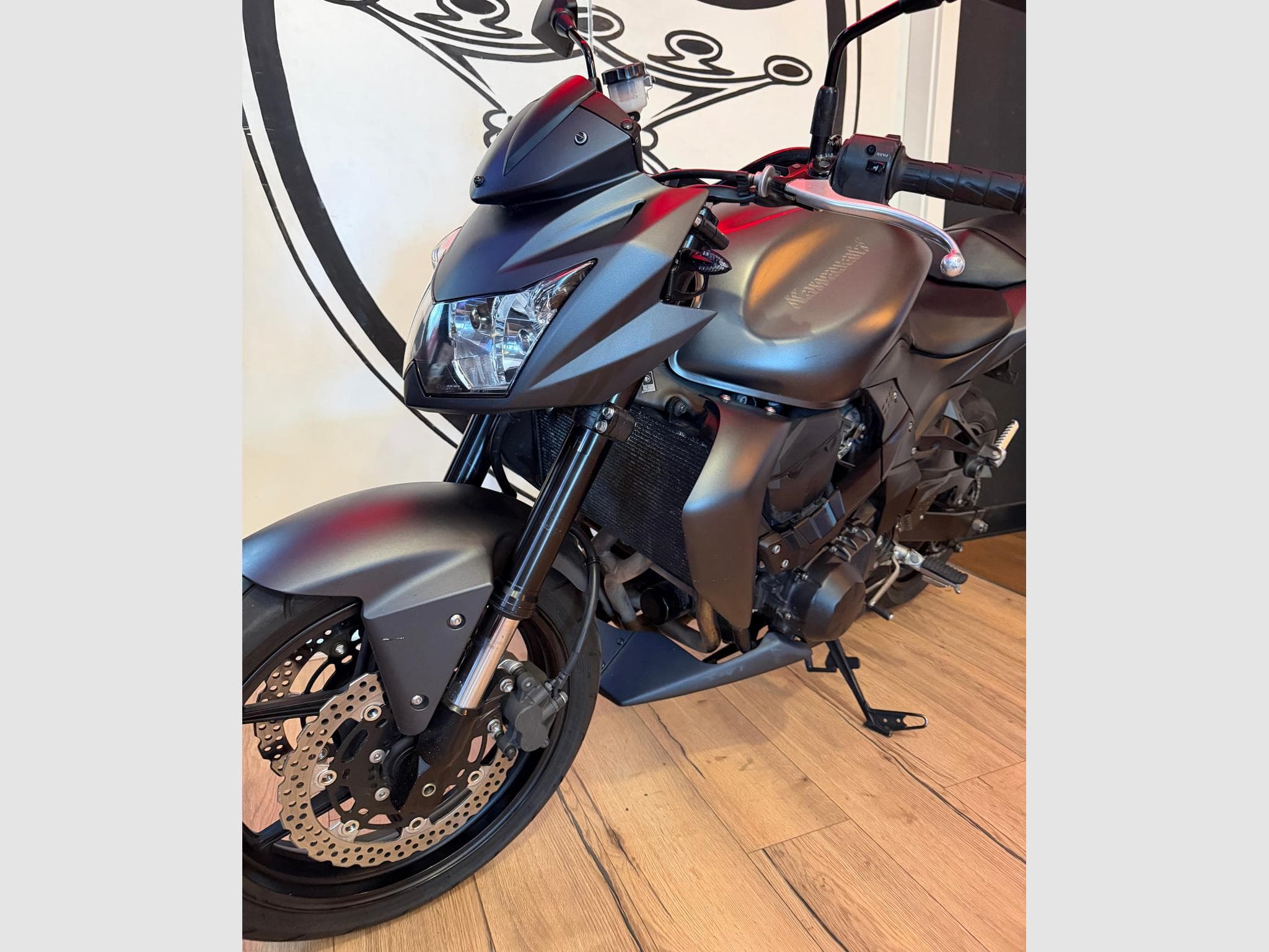 Kawasaki Z 750 (2012) - Foto 4