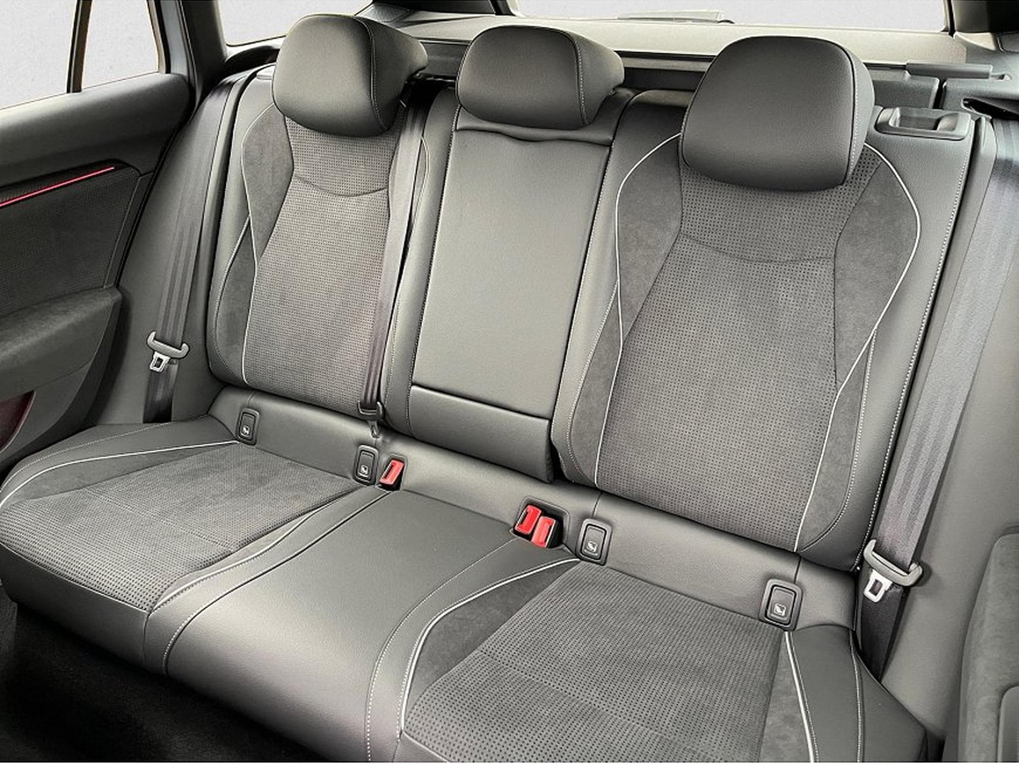 Skoda Superb (2025) - Foto 8