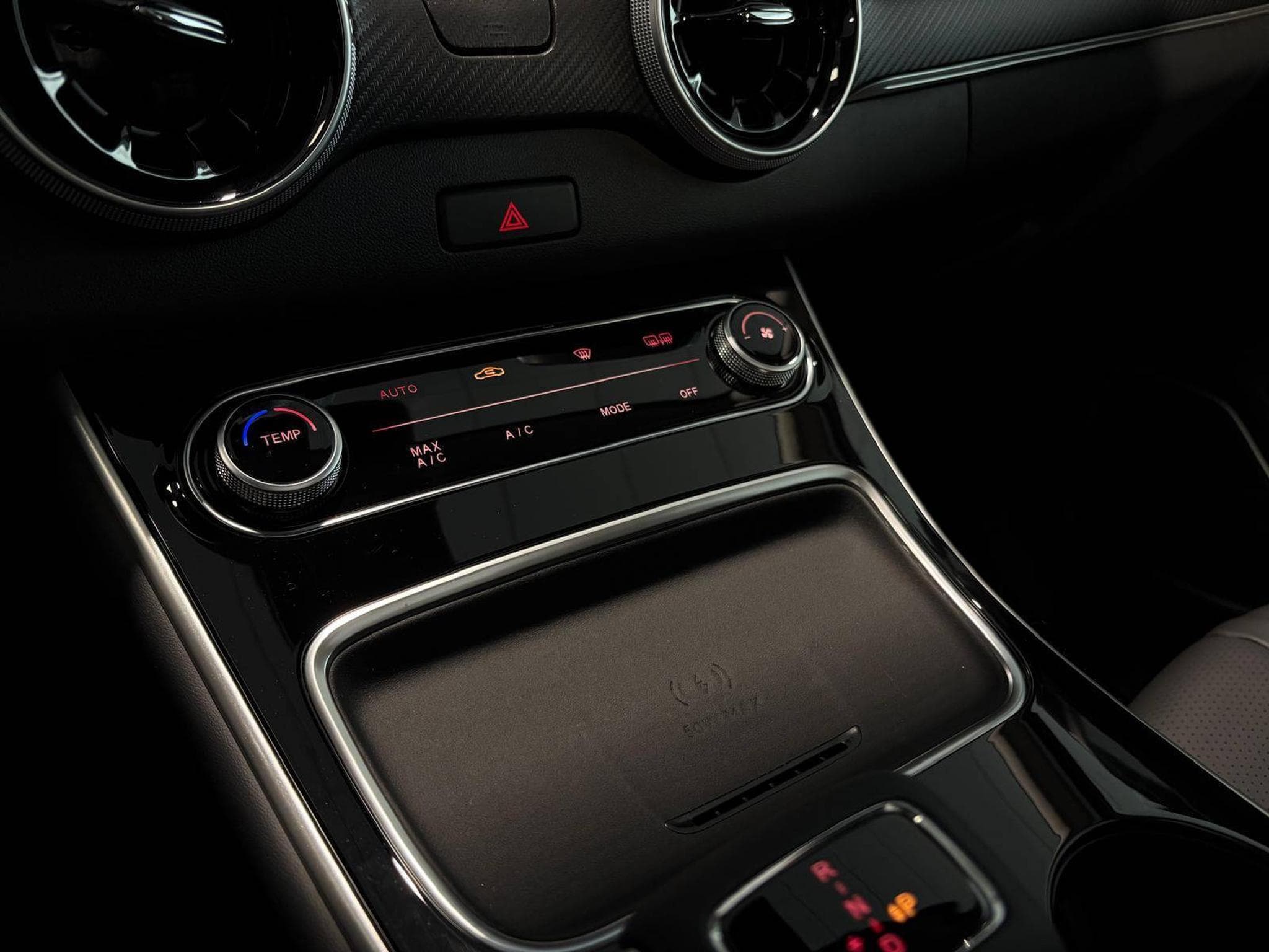 Forthing T5 EVO 1.5 TURBO AUTO FULL OPTIONS (2026) - Foto 19