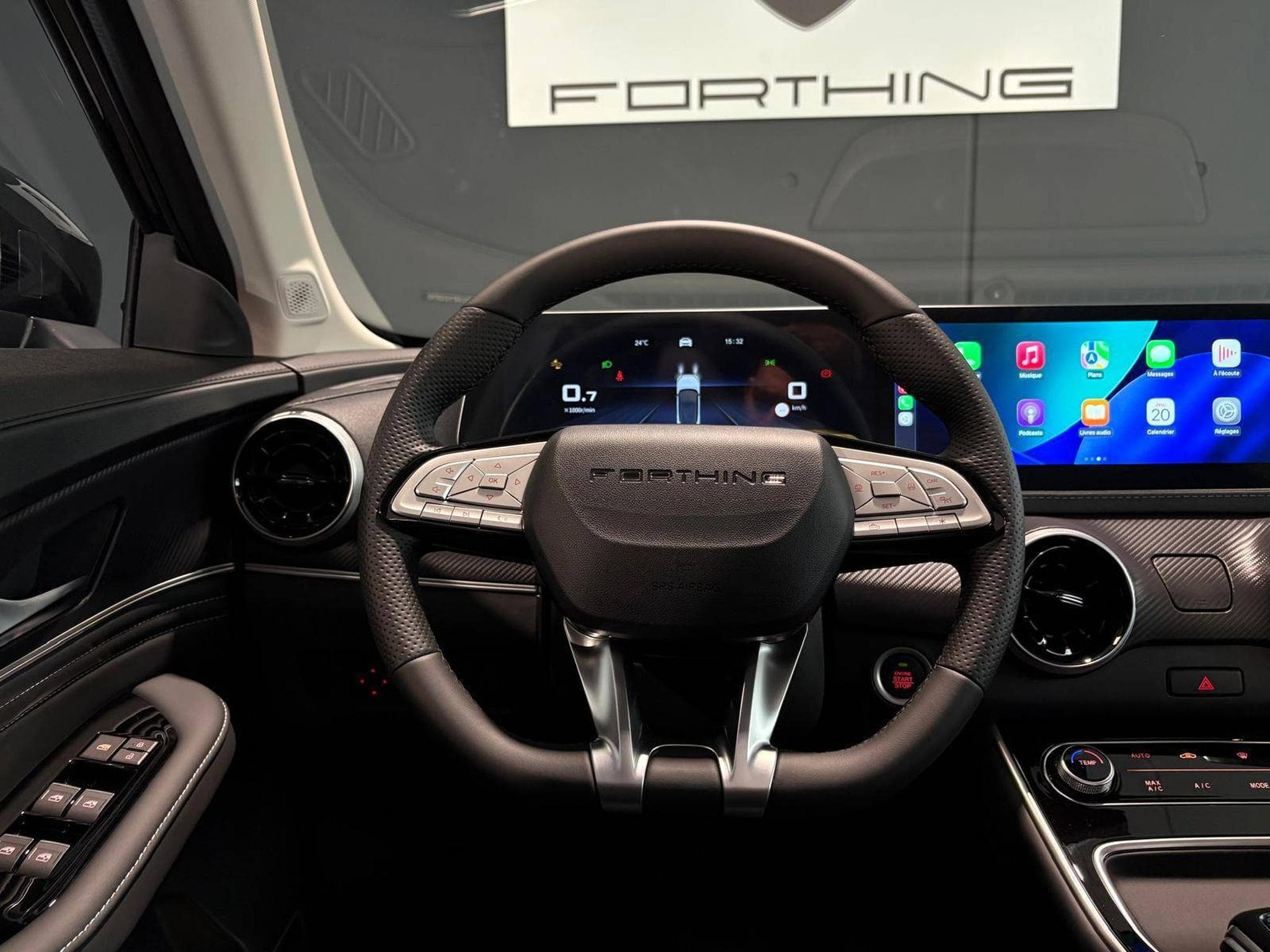Forthing T5 EVO 1.5 TURBO AUTO FULL OPTIONS (2026) - Foto 9