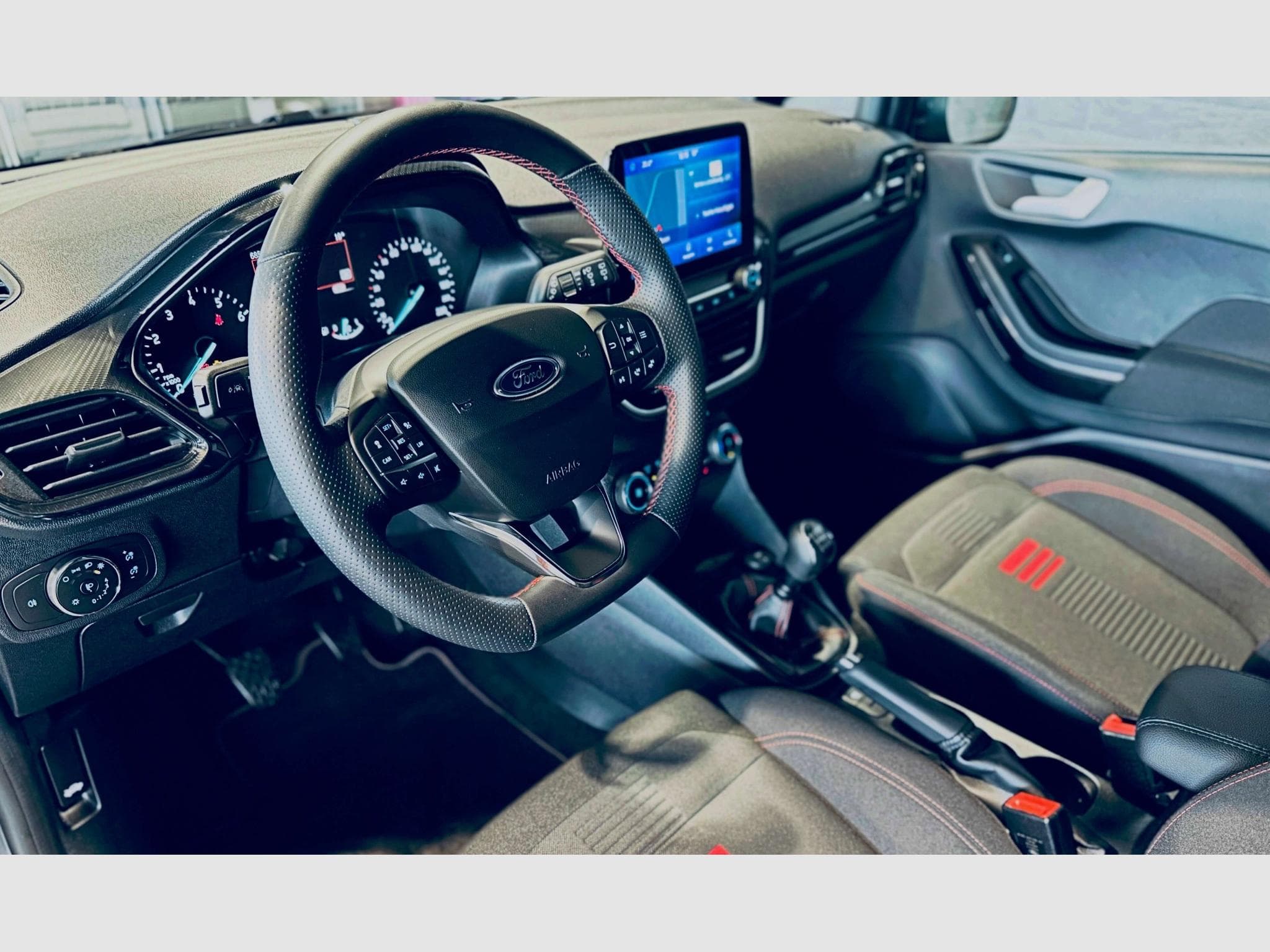 Ford Fiesta FIESTA ST-LINE (2023) - Photo 9