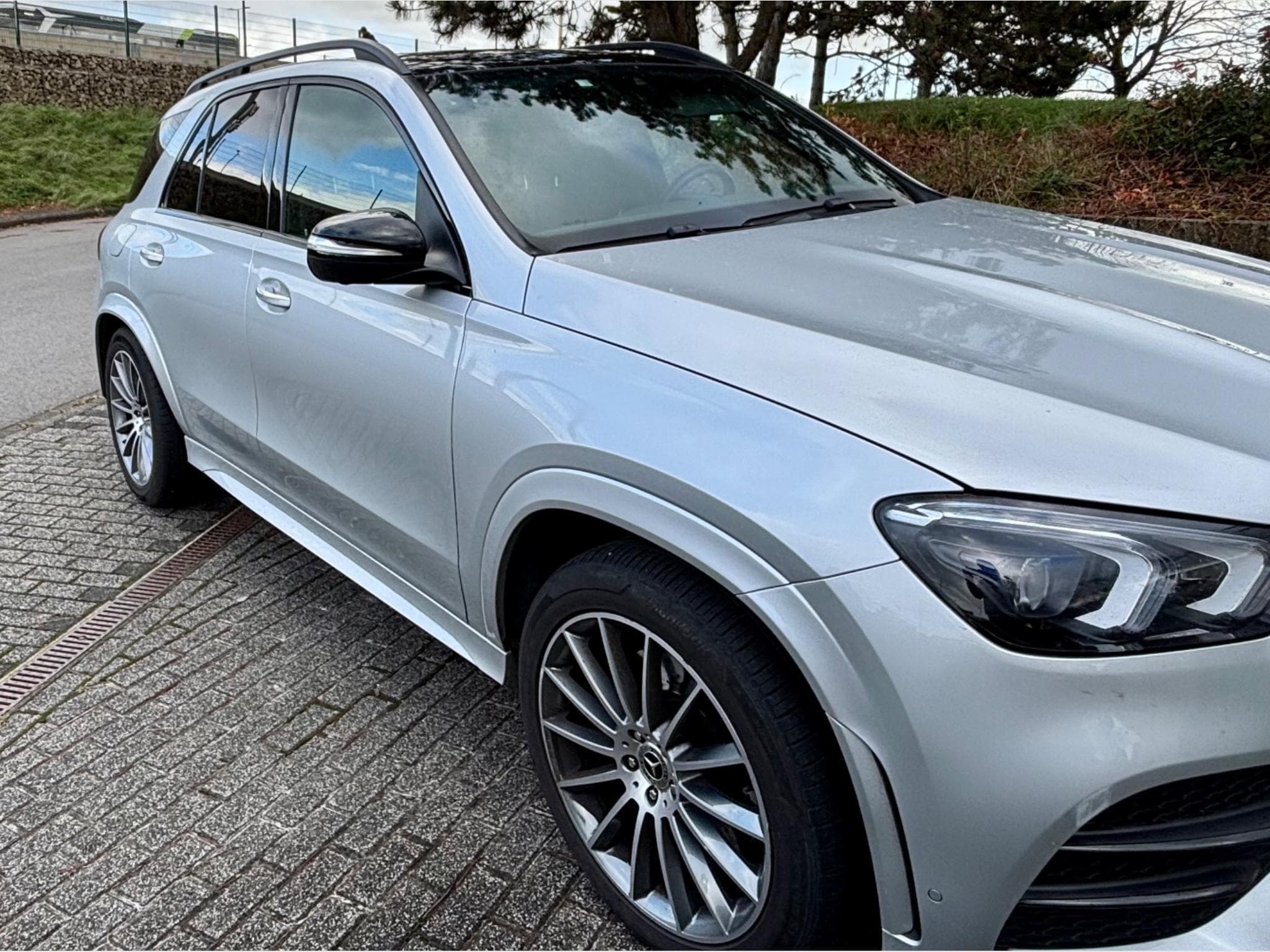 Mercedes GLE 300 Amg line (2021) - Photo 1