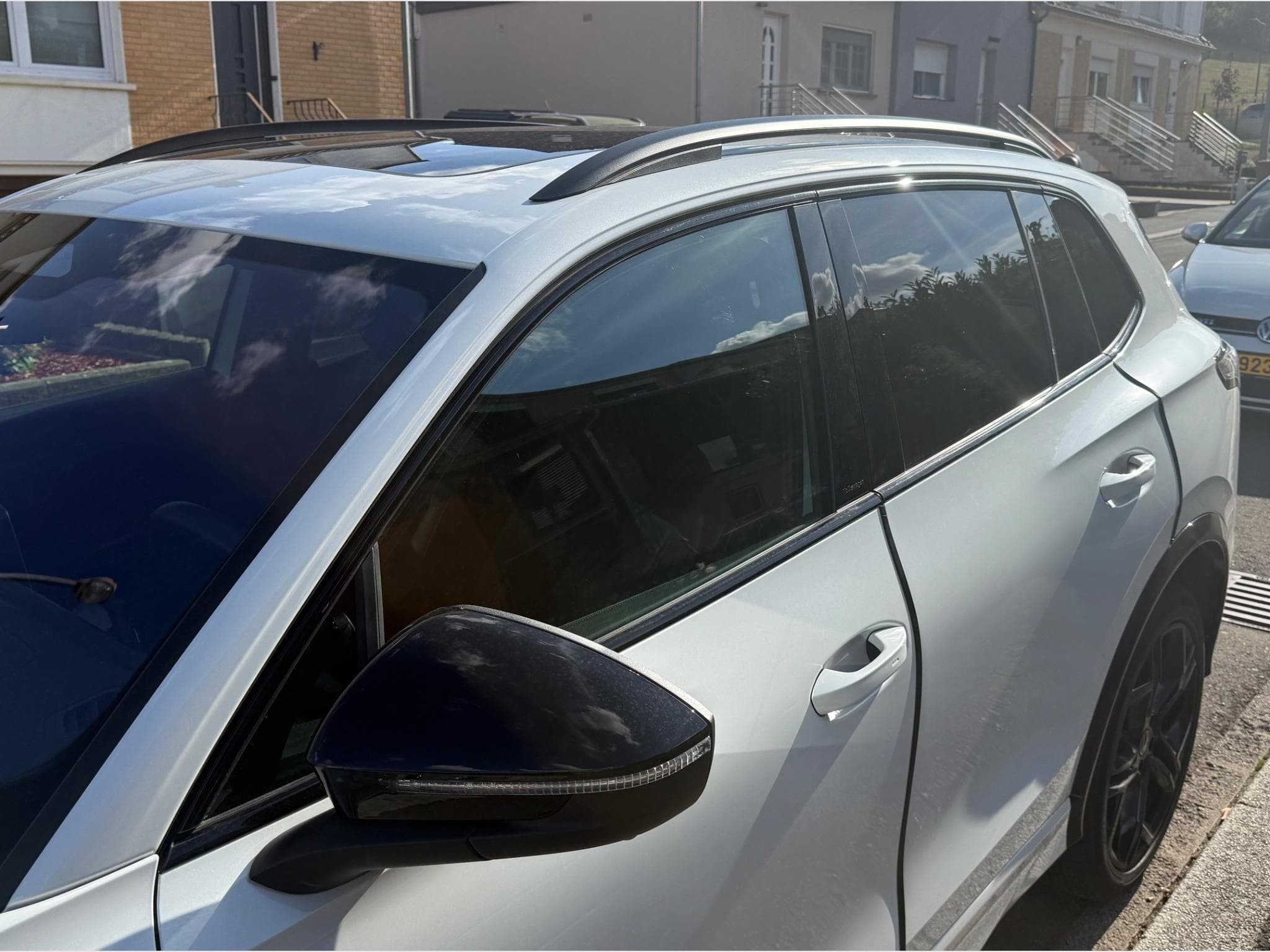 VW Tiguan R-Line (2024) - Photo 12