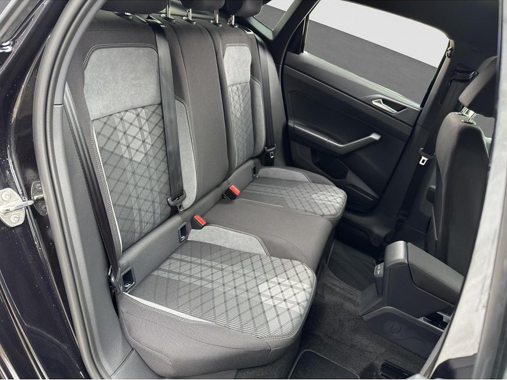 VW Polo (2025) - Foto 18