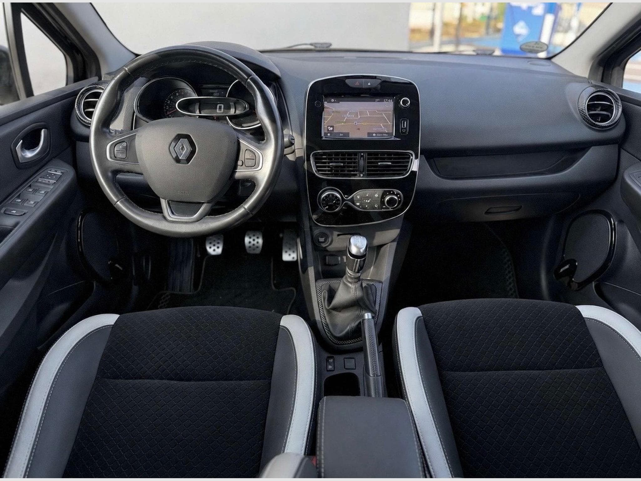Renault Clio 1.2 TCE BOSE Edition LED (2017) - Foto 5