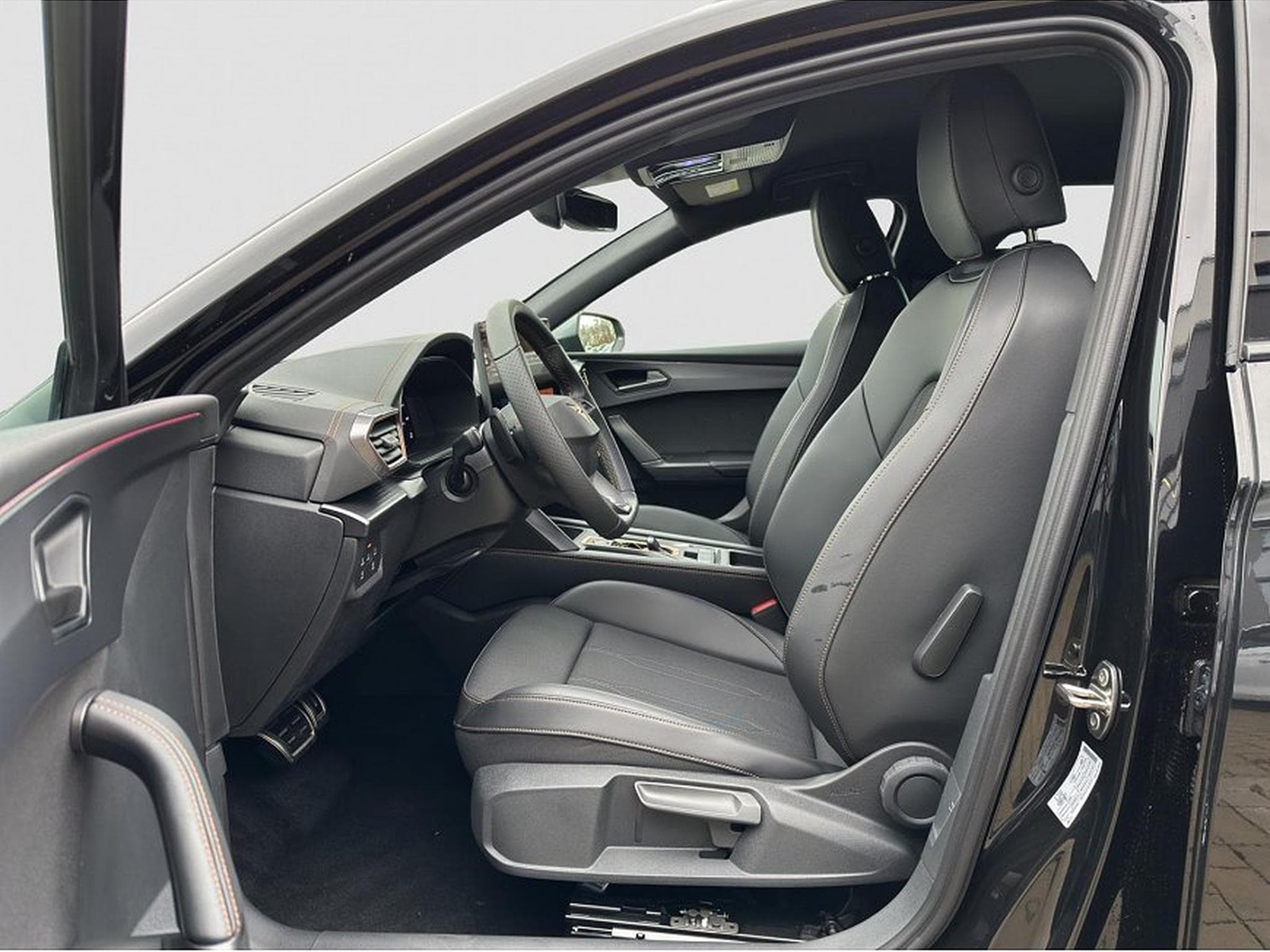 Cupra Leon (2025) - Foto 10