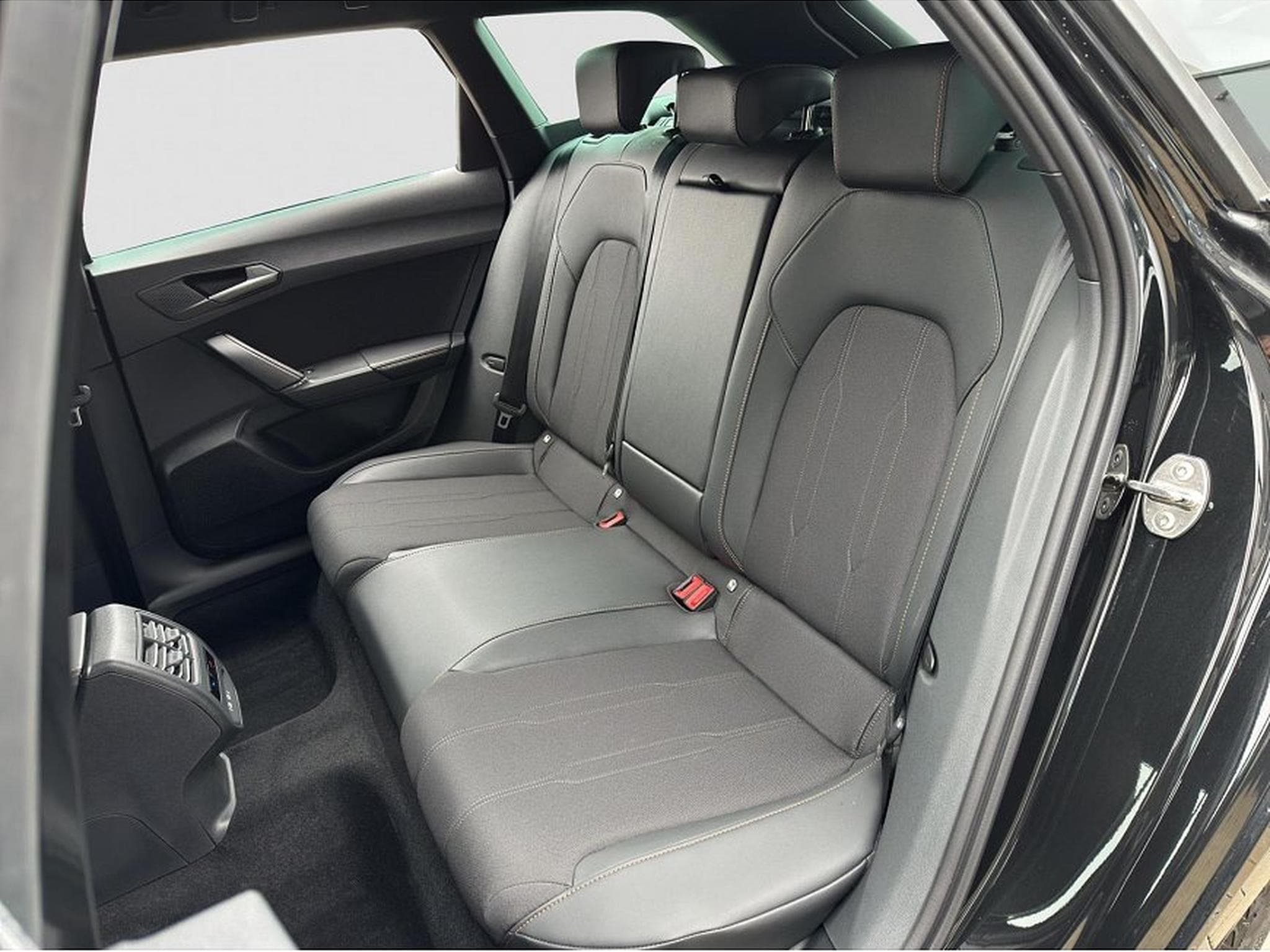 Cupra Leon (2025) - Foto 17