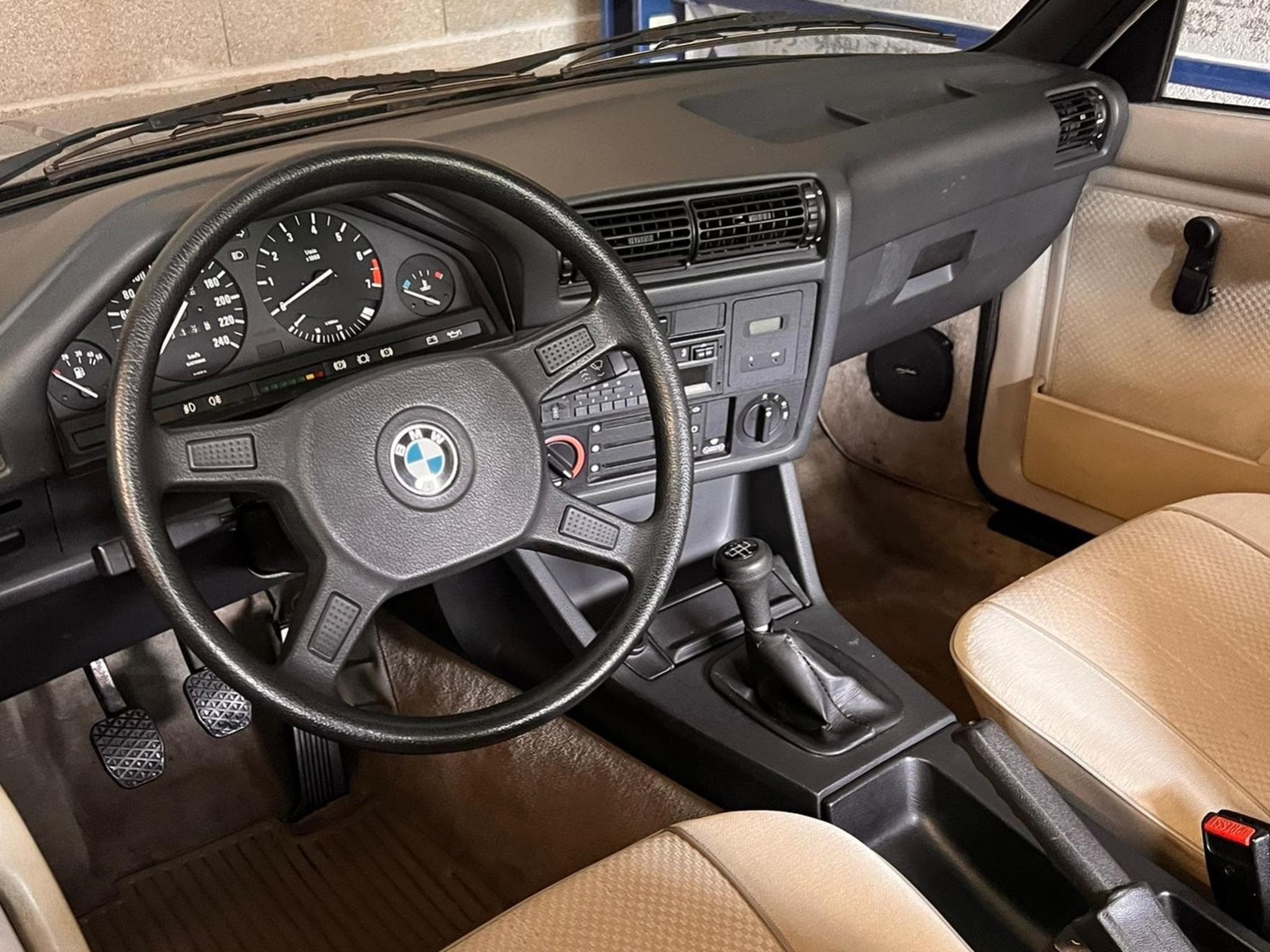BMW 320 (1983) - Photo 3