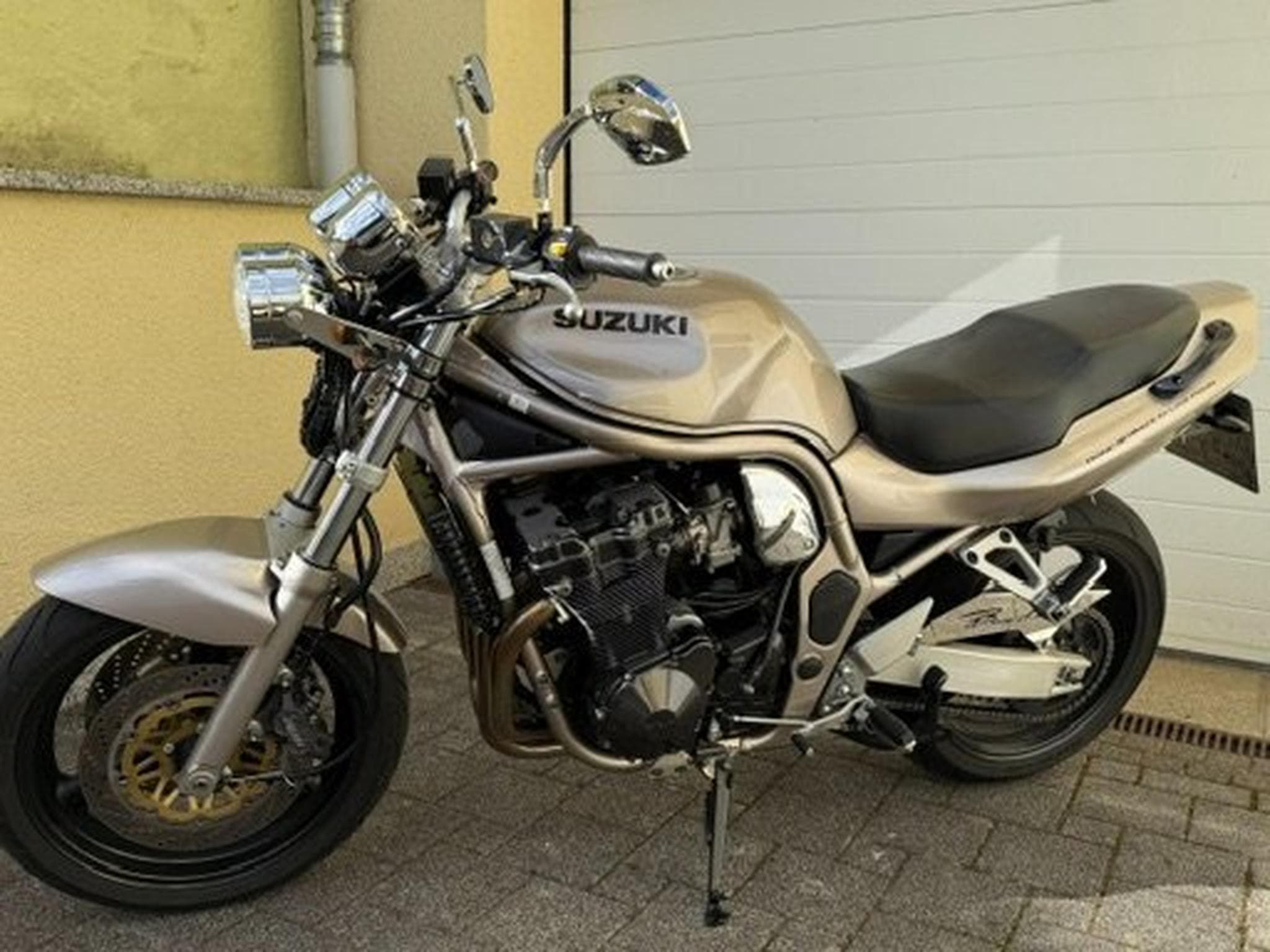 Suzuki Bandit 1200 ( 1. HD, TÜV neu, top Zustand) (1998) - Foto 2