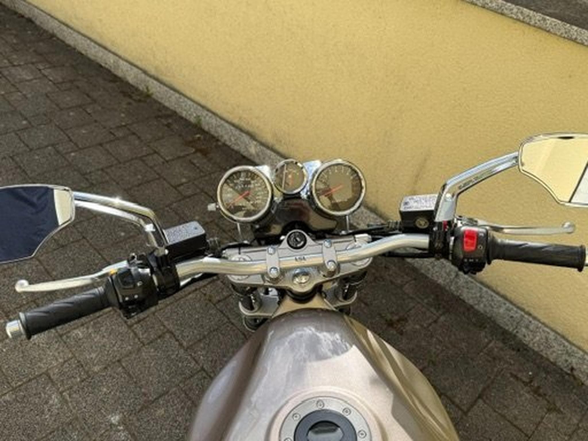 Suzuki Bandit 1200 ( 1. HD, TÜV neu, top Zustand) (1998) - Foto 3