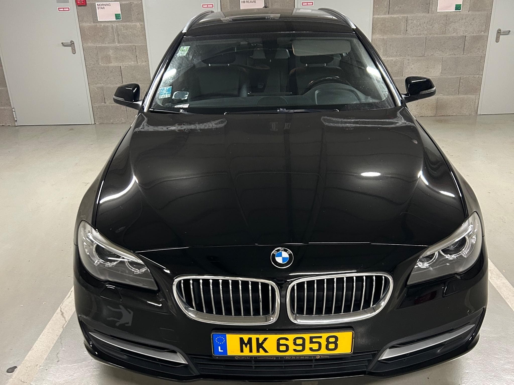 BMW 518 Business (2015) - Photo 1