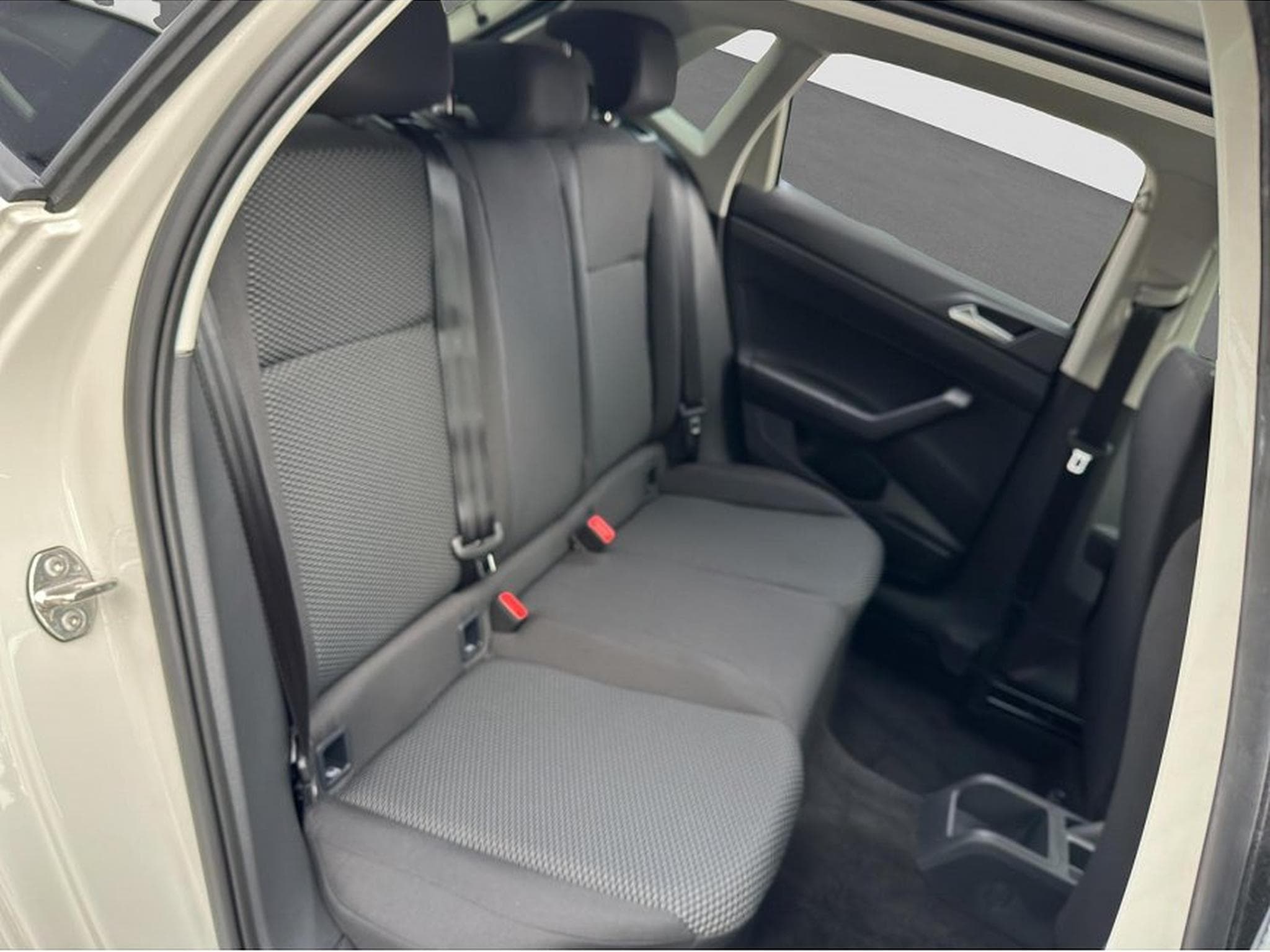 VW Polo (2025) - Foto 18