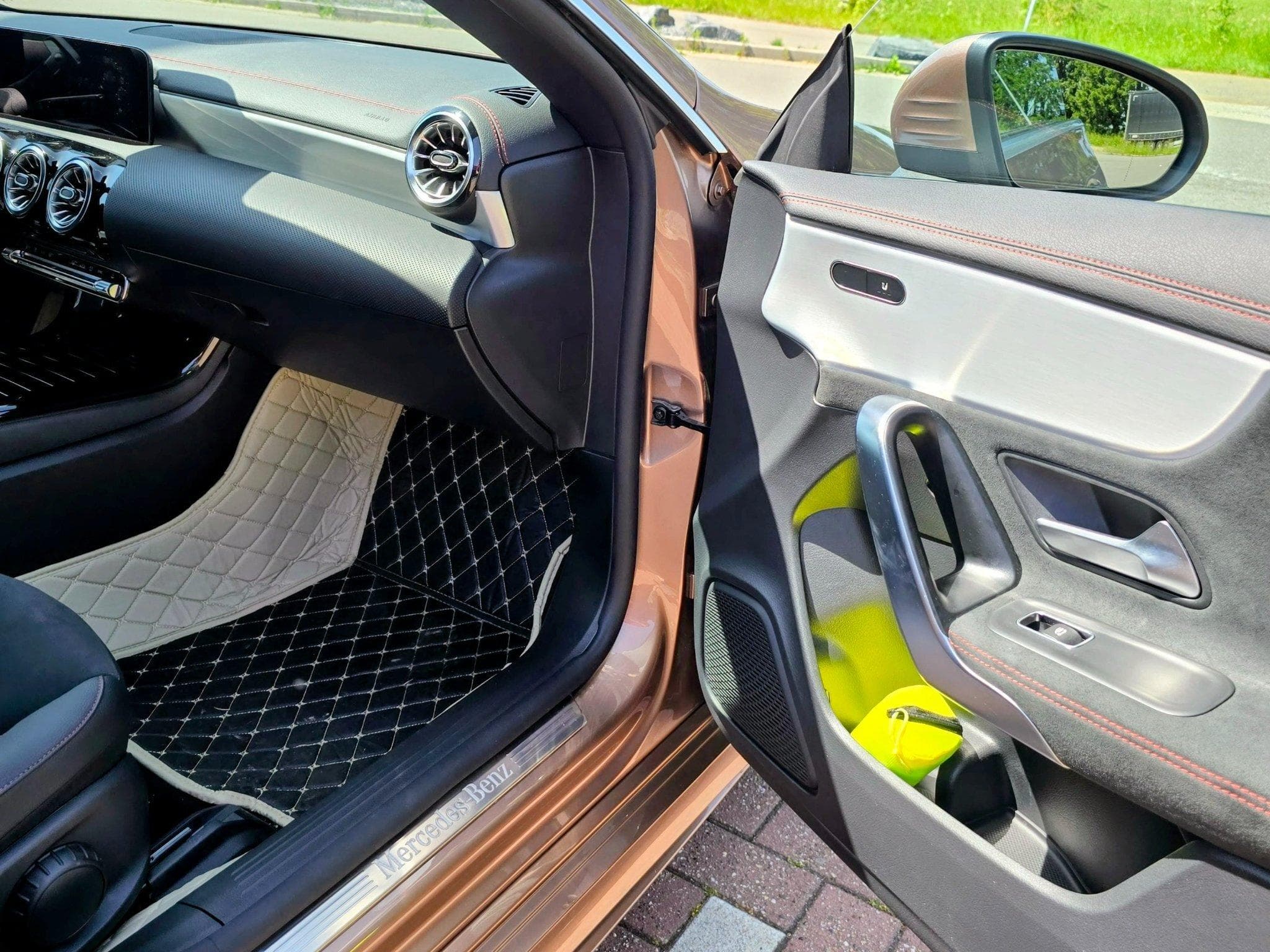 Mercedes CLA 220 Amg line (2023) - Foto 8