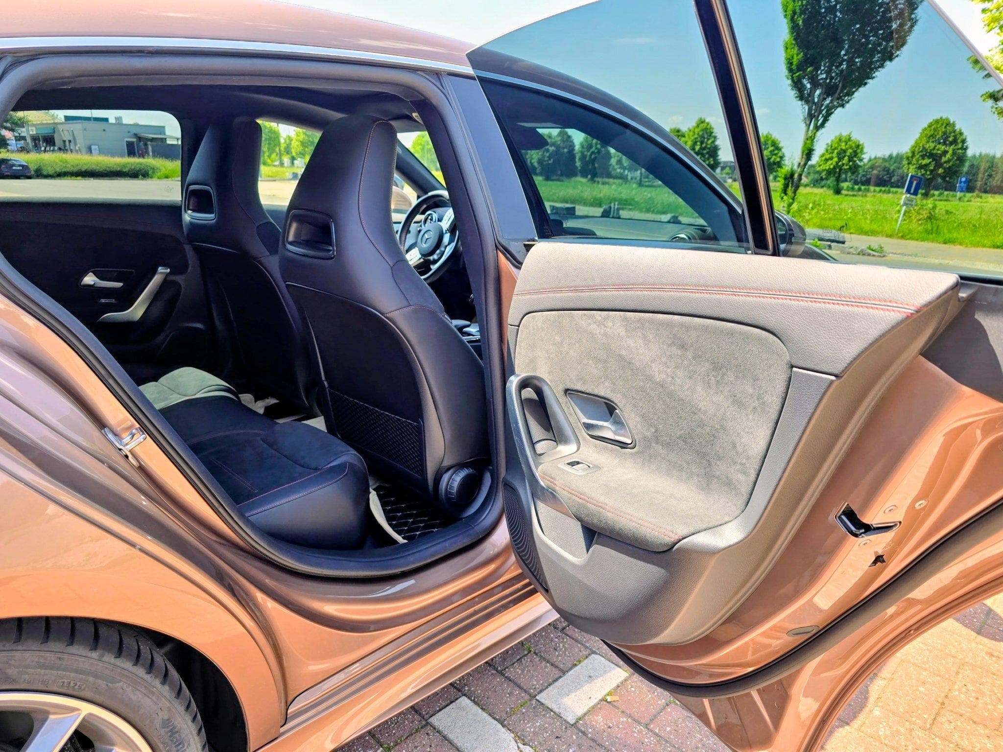Mercedes CLA 220 Amg line (2023) - Foto 9
