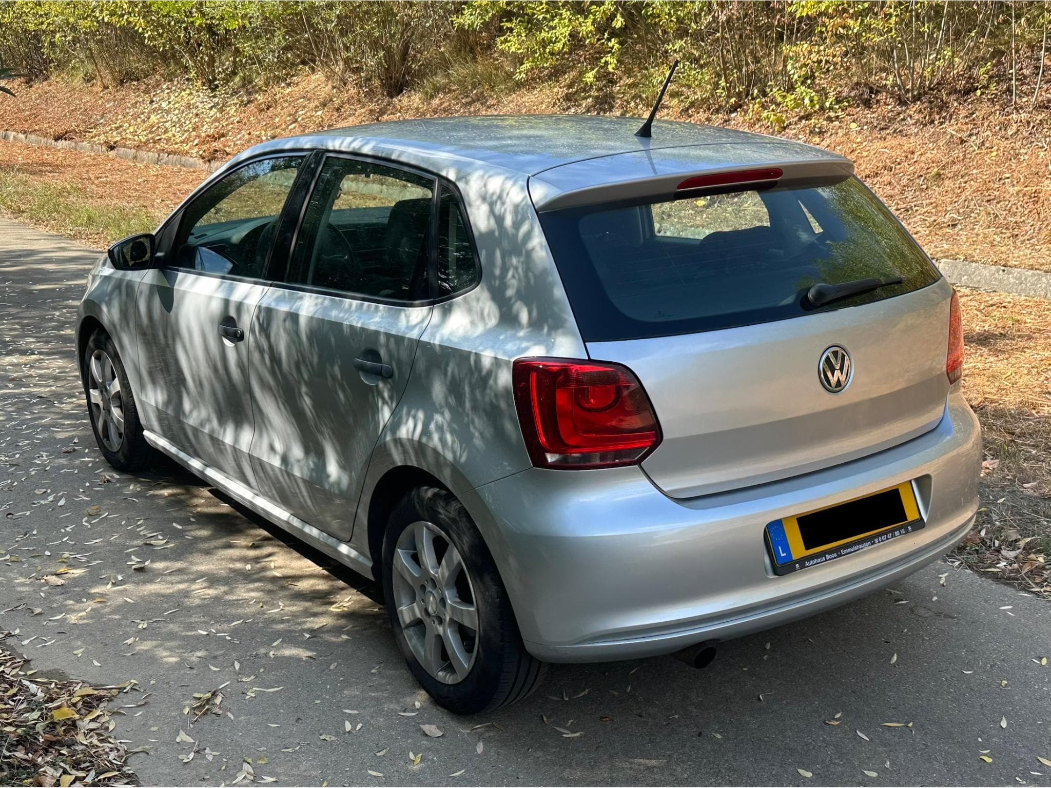 VW Polo 1.6 TDI (2010) - Photo 2