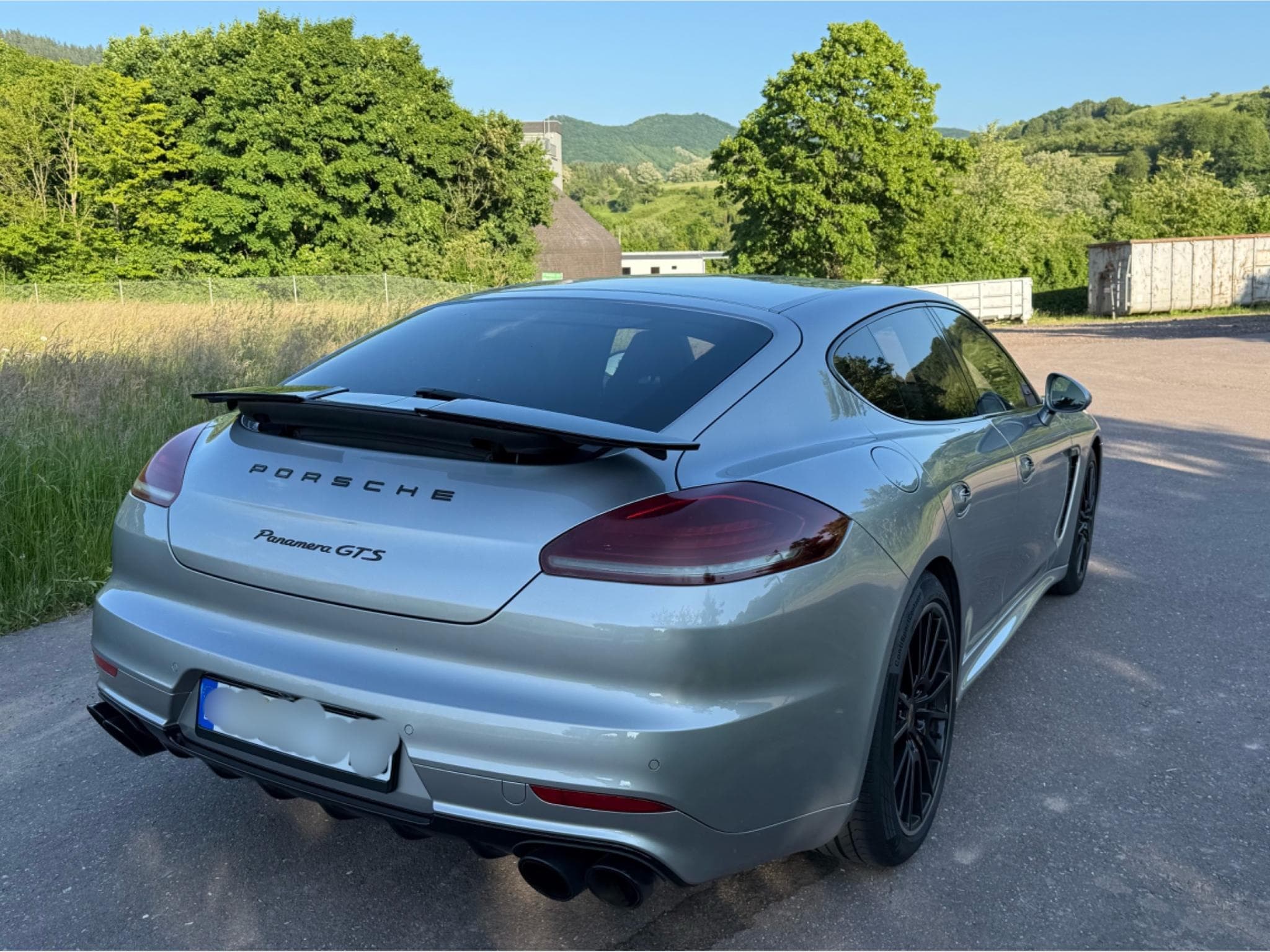 Porsche Panamera GTS (2016) - Photo 3