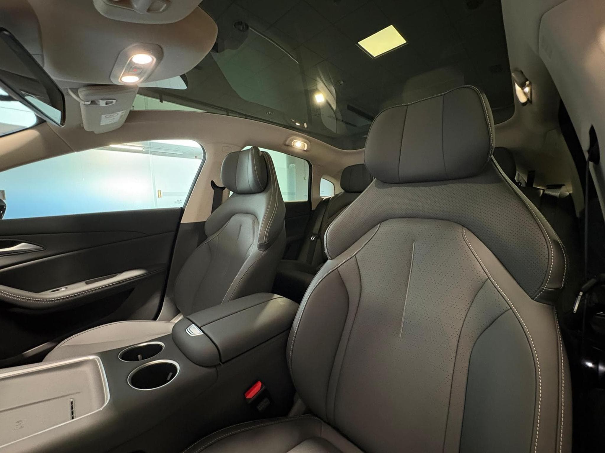 Forthing S7 REEV FULL OPTIONS (2026) - Foto 18