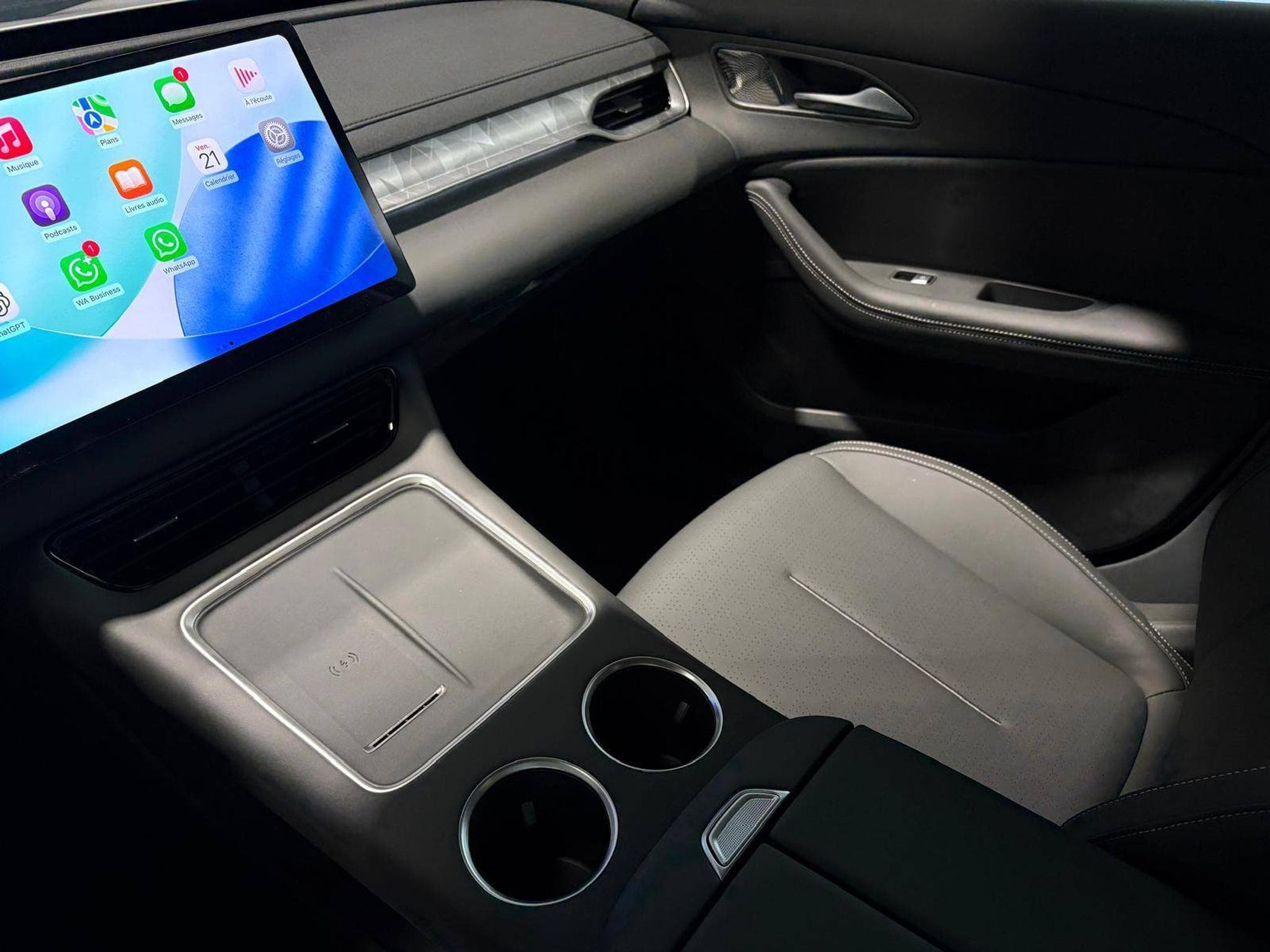 Forthing S7 REEV FULL OPTIONS (2026) - Foto 20