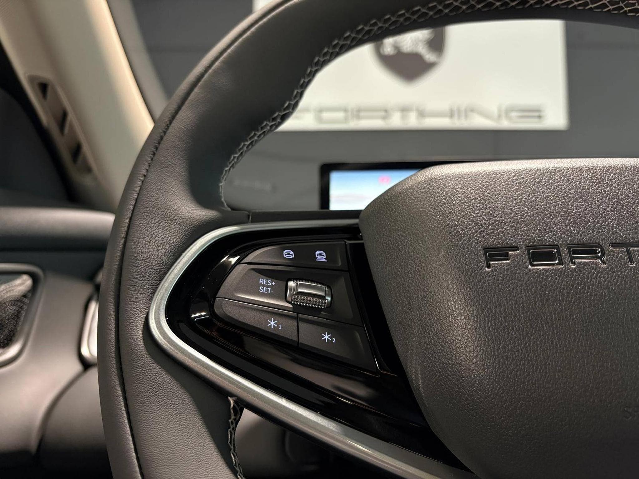 Forthing S7 REEV FULL OPTIONS (2026) - Foto 19