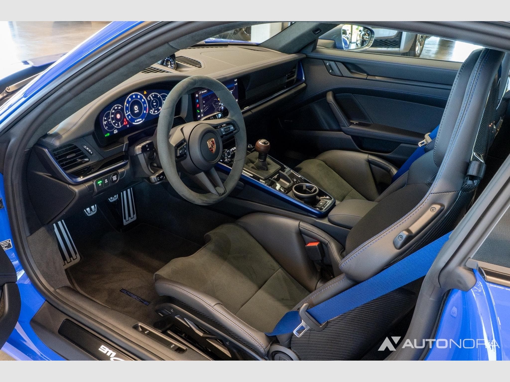 Porsche 992 911 (992.2) Carrera T (2026) - Photo 12
