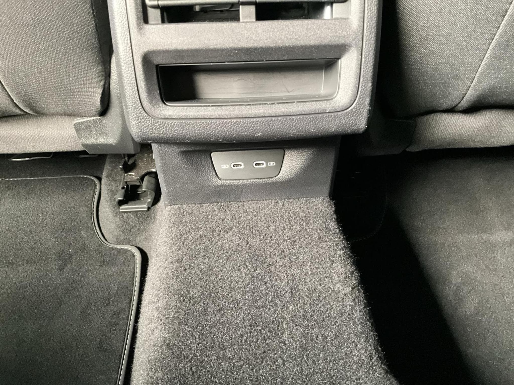 VW Golf Life+DSG+LED+Navi+DIGI+ (2023) - Photo 20