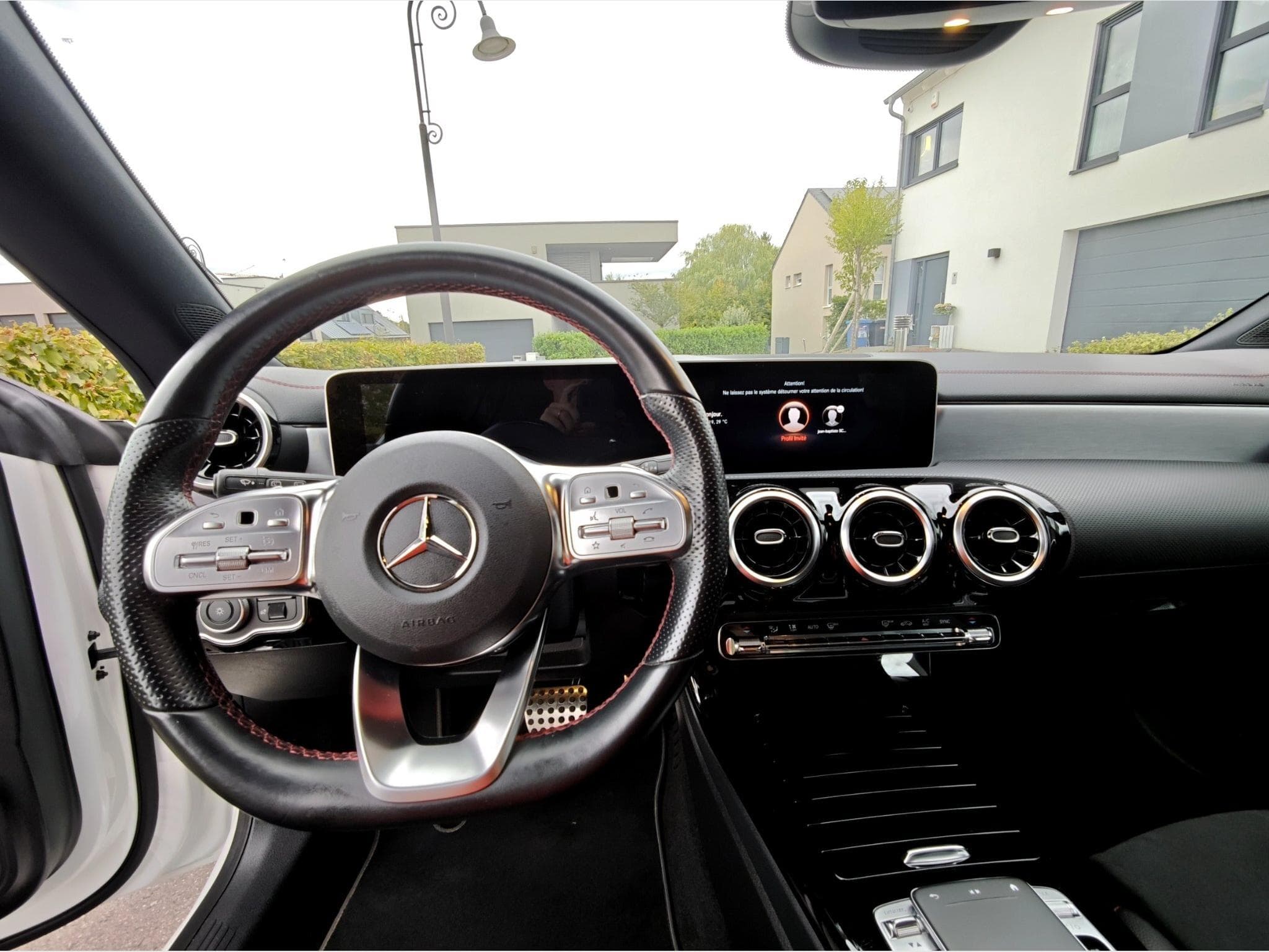 Mercedes CLA 200 AMG Line – Boîte automatique (2020) - Photo 9