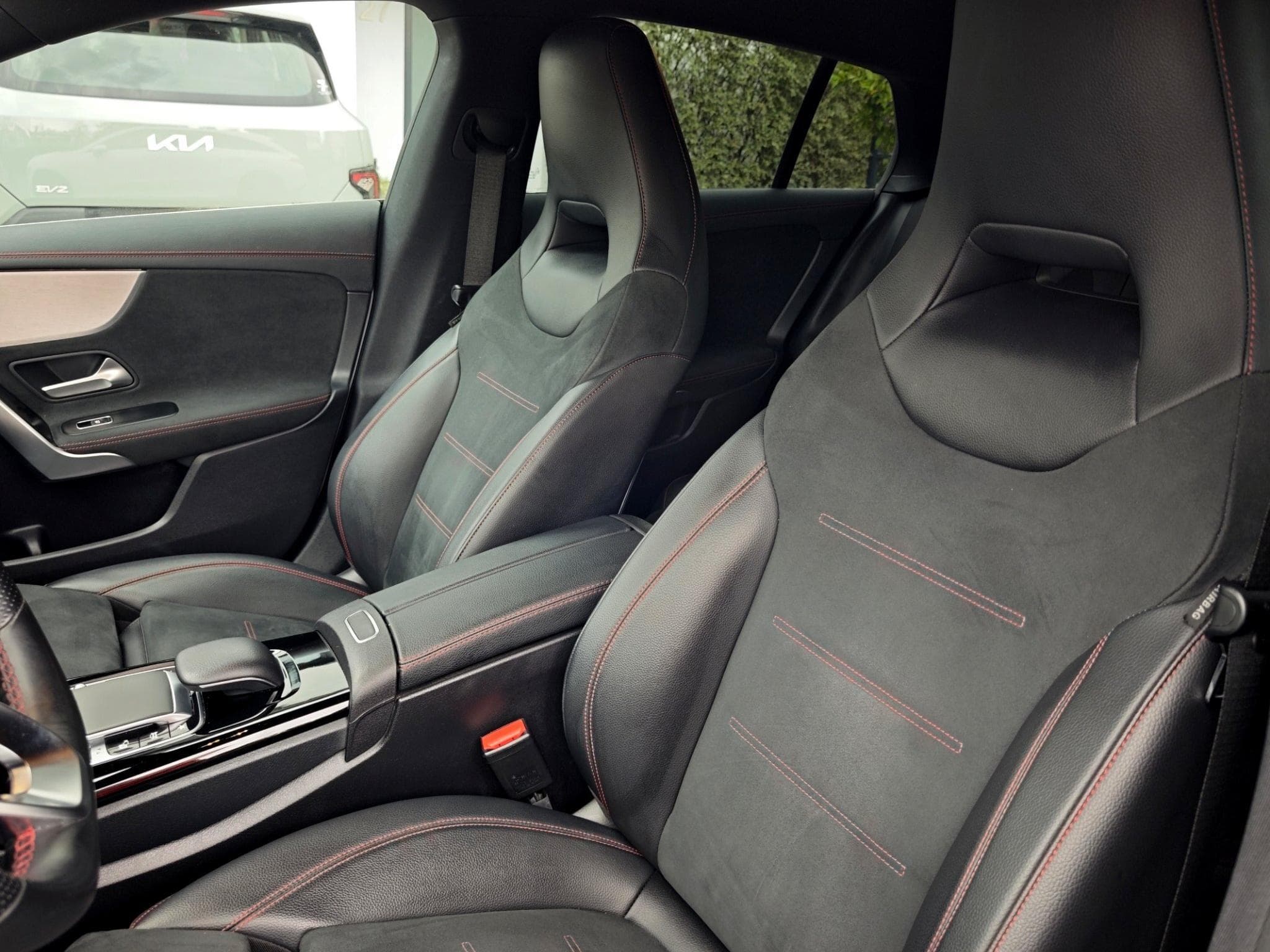 Mercedes CLA 200 AMG Line – Boîte automatique (2020) - Photo 13