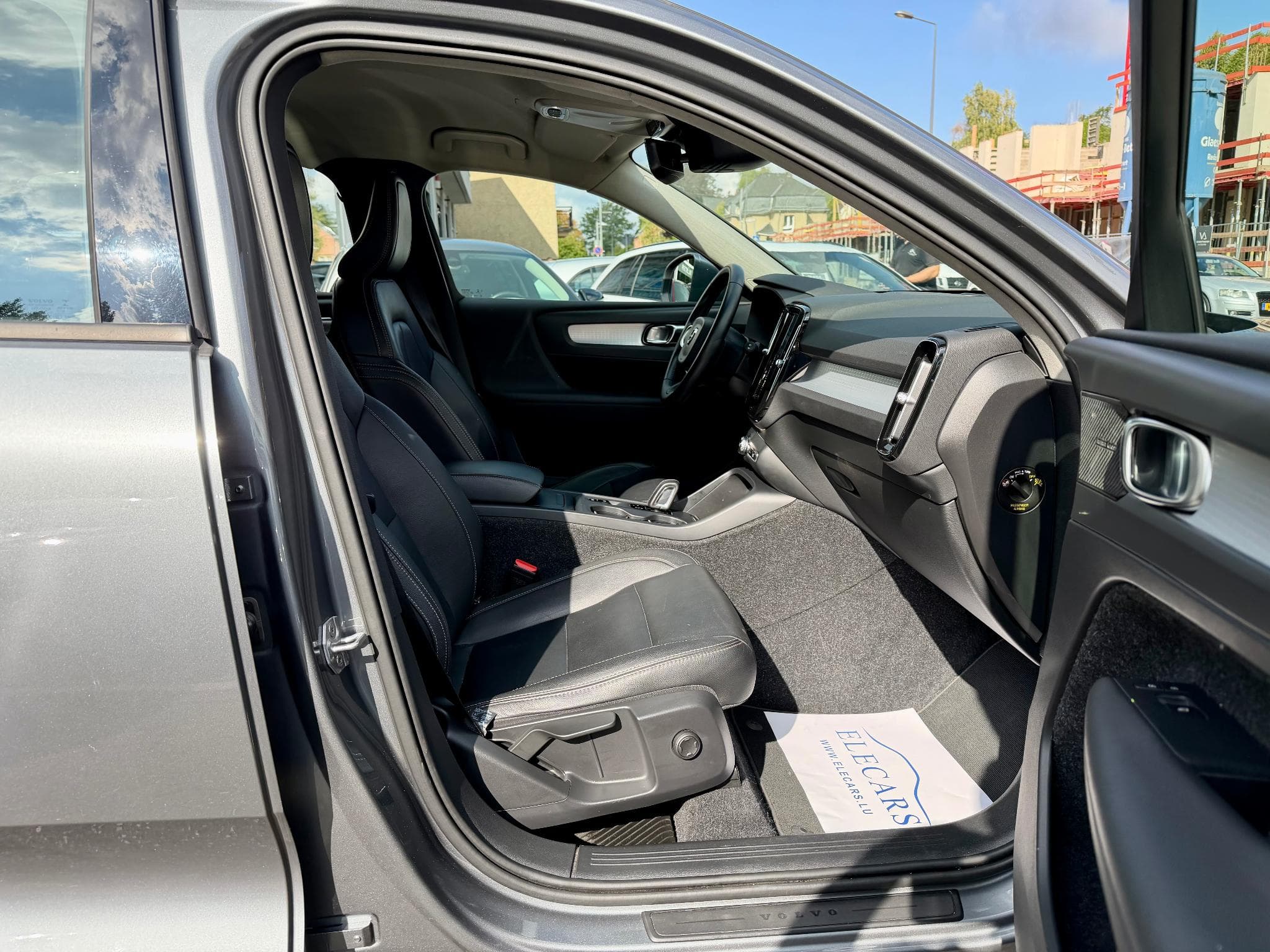 Volvo XC40 2.0 D3 150 Geartronic Momentum (2019) - Foto 9
