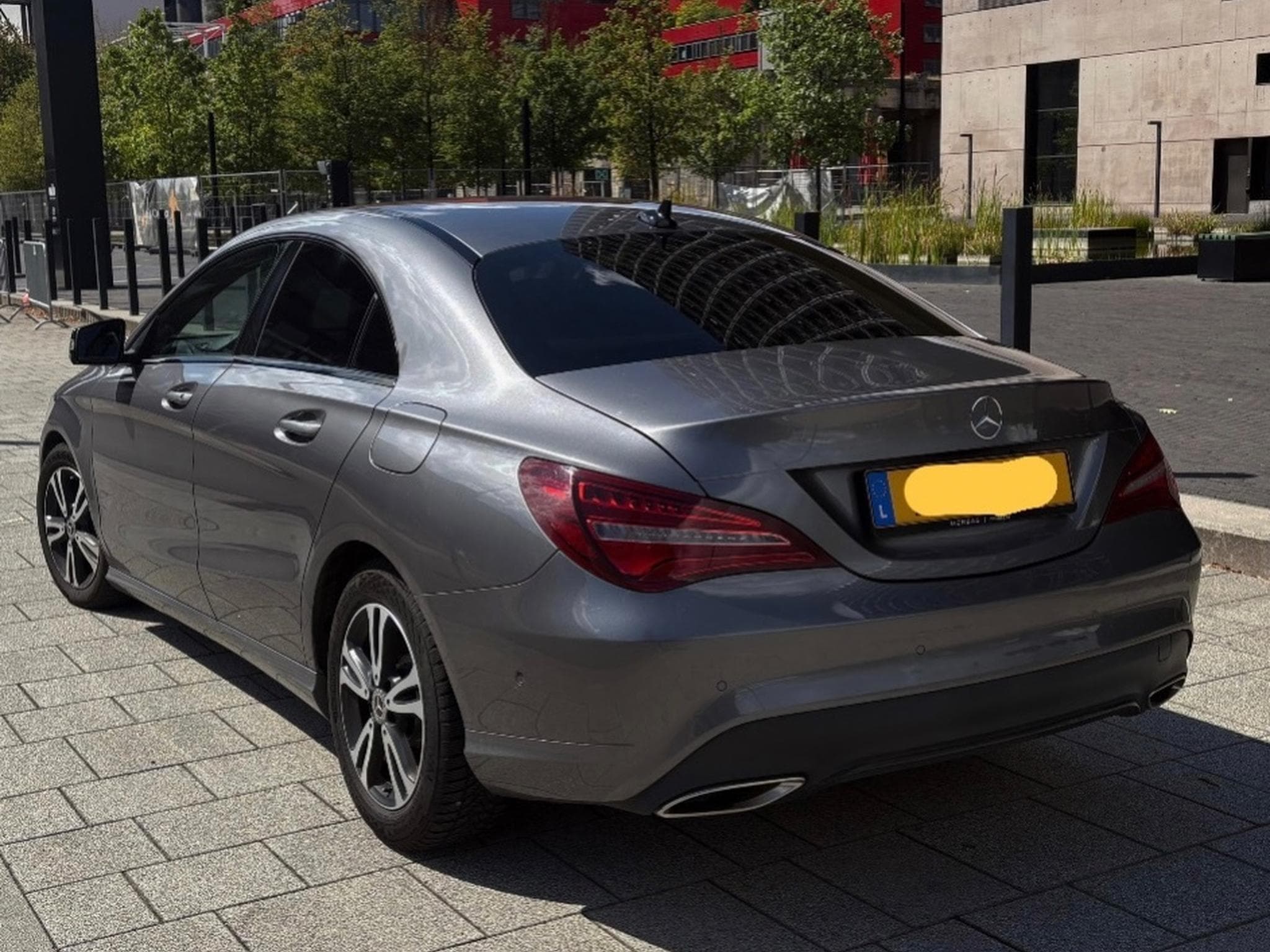 Mercedes CLA 180 Berline (2018) - Photo 2