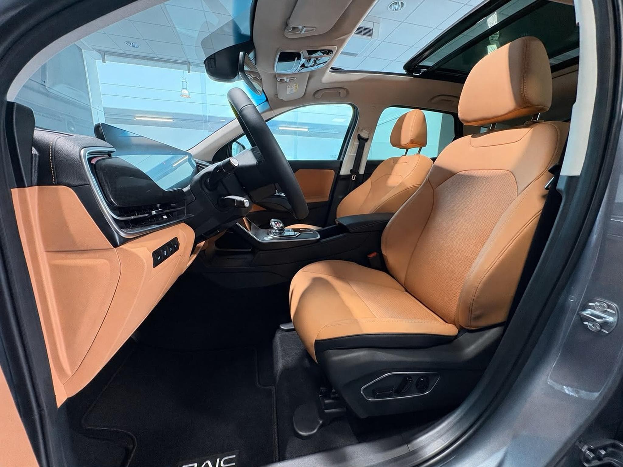 Baic X75 1.5 TURBO AUTO FULL OPTIONS (2026) - Foto 6