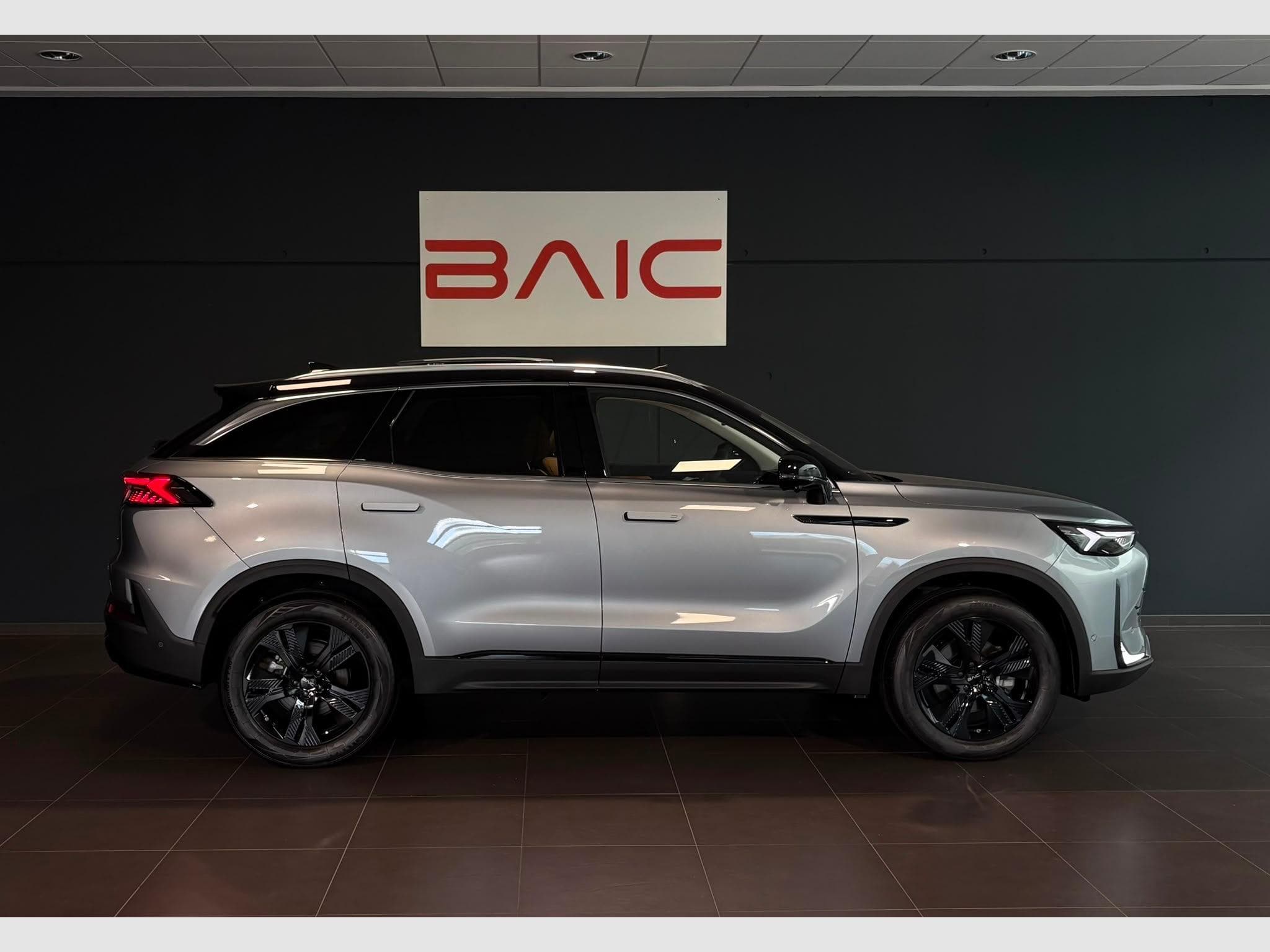Baic X75 1.5 TURBO AUTO FULL OPTIONS (2026) - Foto 3