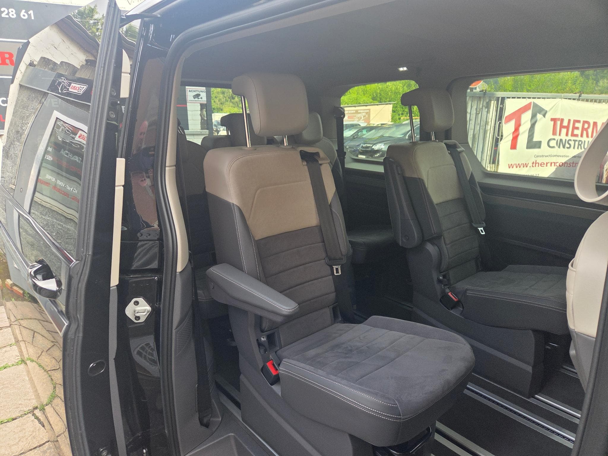 VW T7 MULTIVAN BULLI 2.0TDI DSG 150CV HIGLINE 7 PLACES (2025) - Photo 9