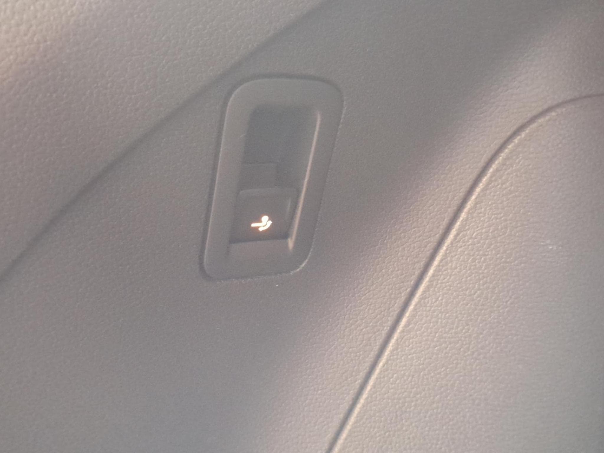 VW Tiguan Elegance+PHEV+DSG+LED+AHK (2023) - Photo 17