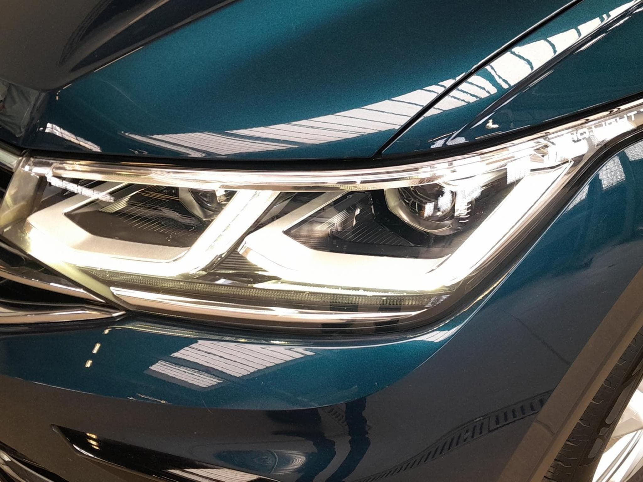 VW Tiguan Elegance+PHEV+DSG+LED+AHK (2023) - Photo 9