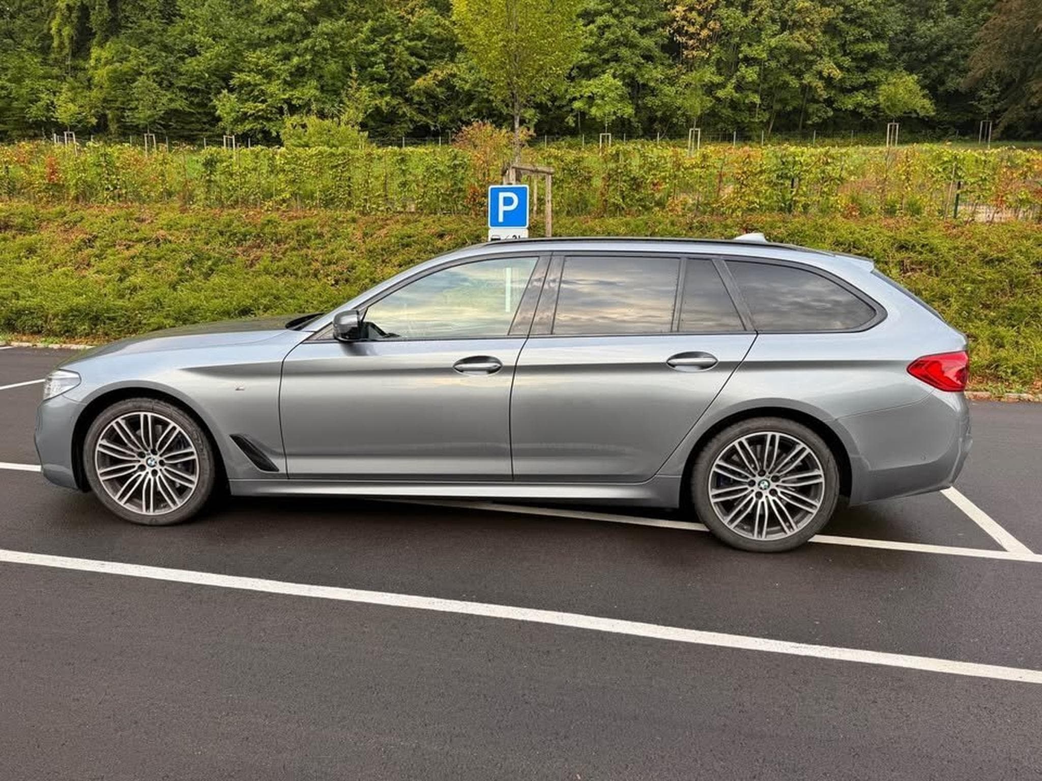 BMW 530 M sport xDrive 530xd (2018) - Photo 2