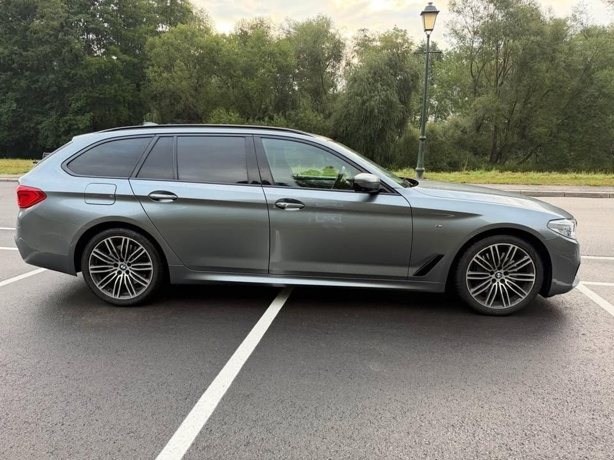 BMW 530 M sport xDrive 530xd (2018) - Photo 3