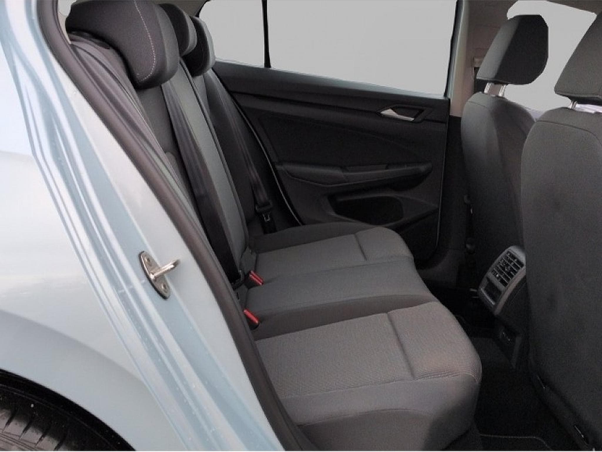 VW Golf (2024) - Foto 7