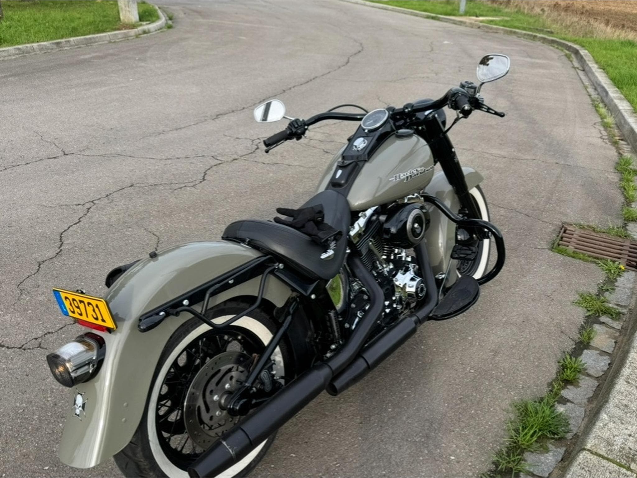 Harley-Davidson Heritage Softail Classic Personnalisée (2008) - Photo 2