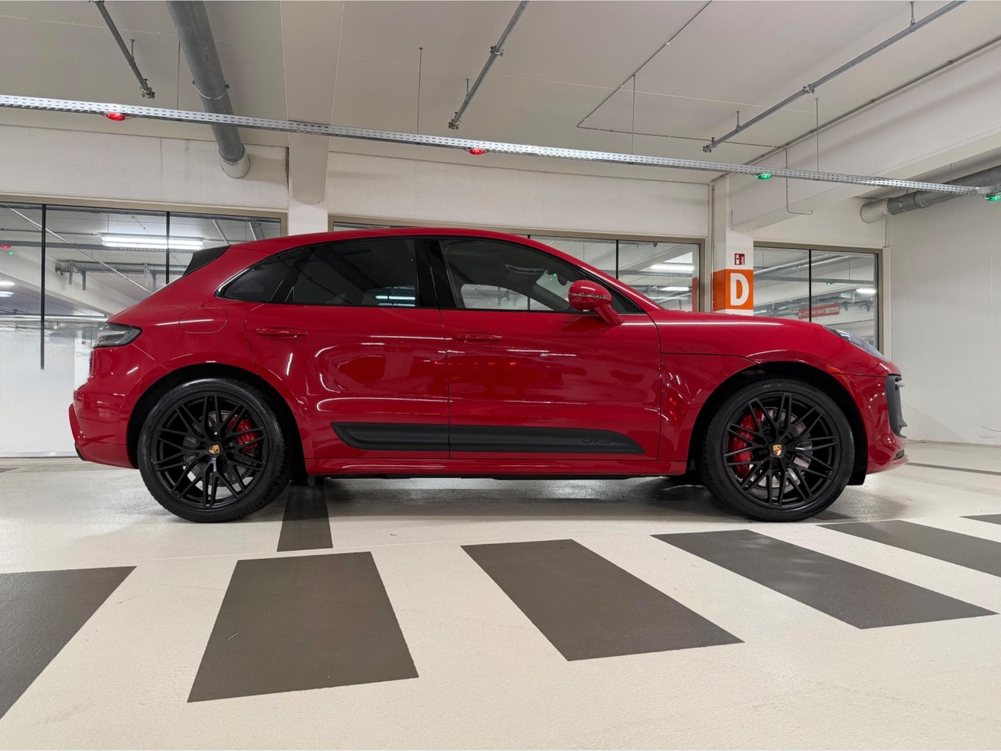 Porsche Macan GTS (2022) - Photo 1
