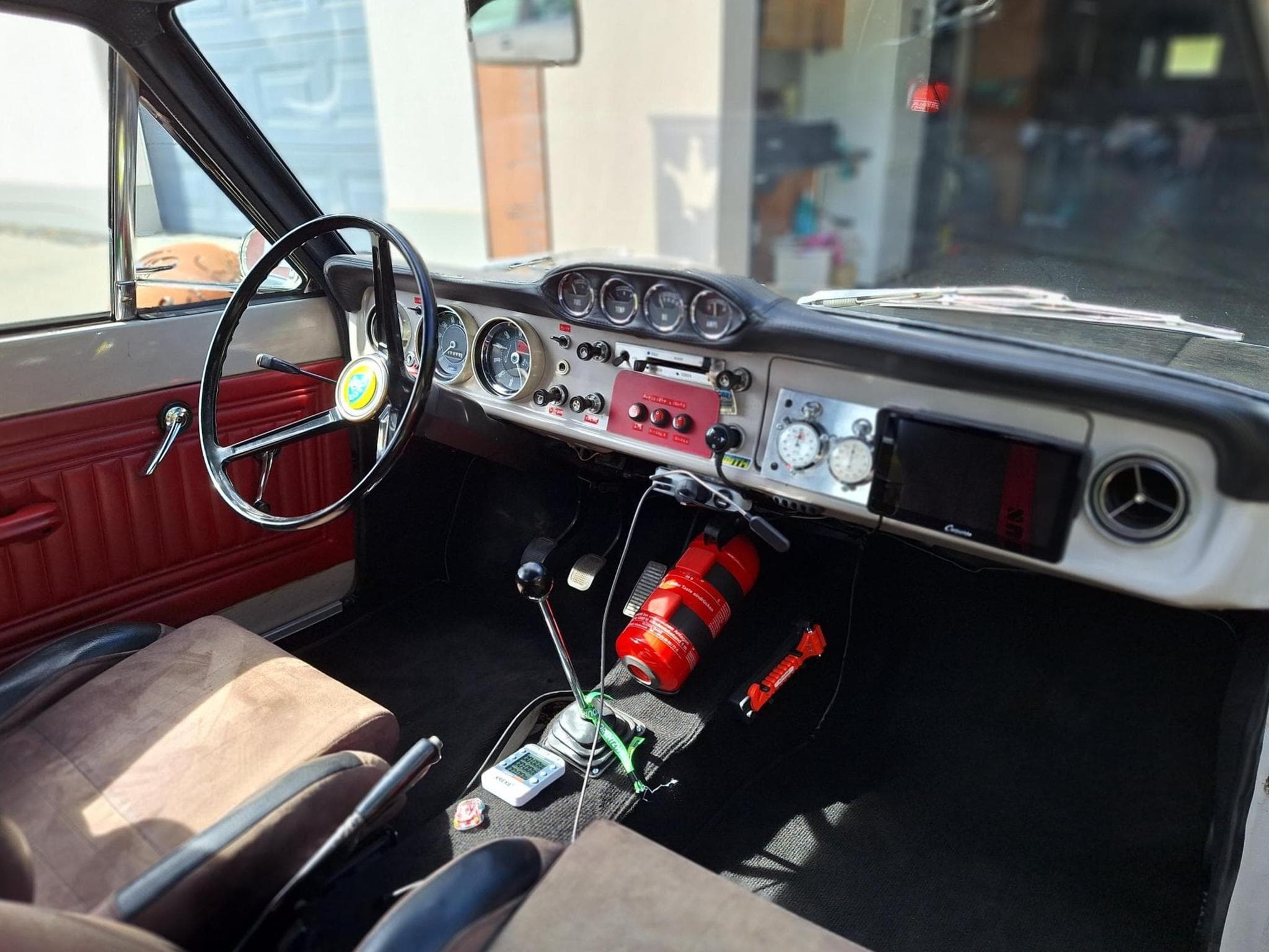 Ford Cortina 1600 GT (1967) - Photo 4