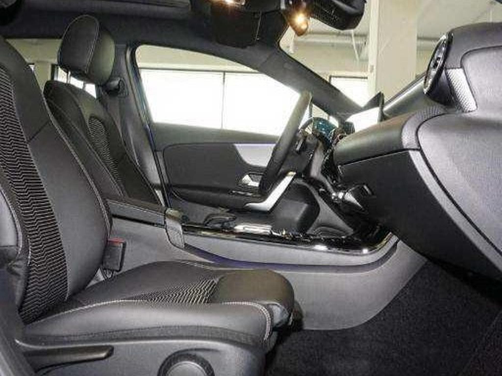 Mercedes A 200 Kompaktlimousine (2021) - Photo 7