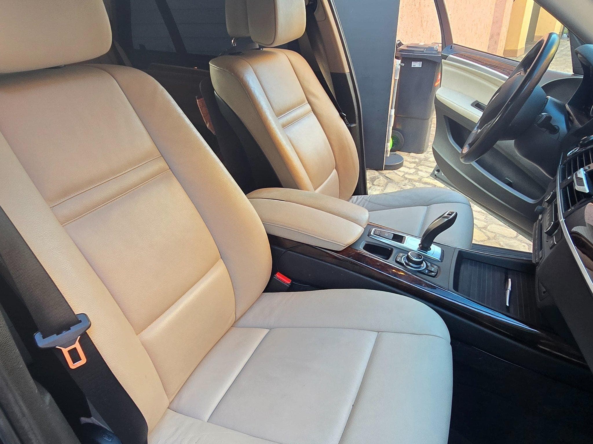 BMW X5 xDrive30d (2011) - Photo 8