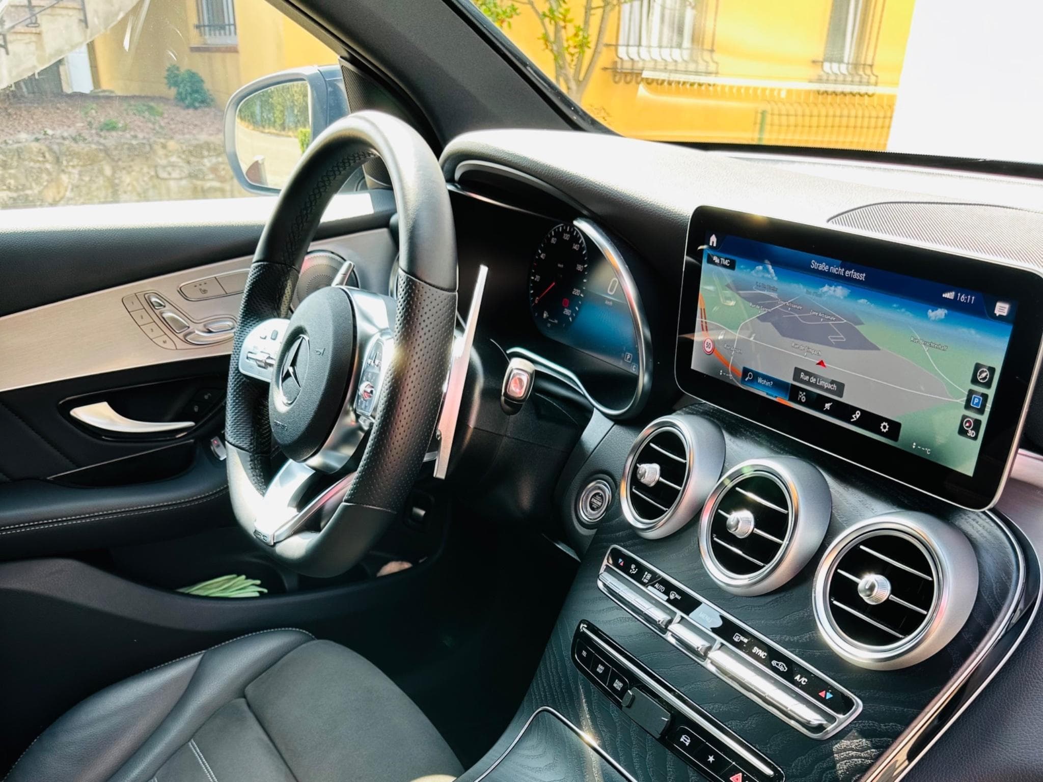 Mercedes GLC 200 AMG-Line  4Matic Mild Hybrid (2022) - Photo 6