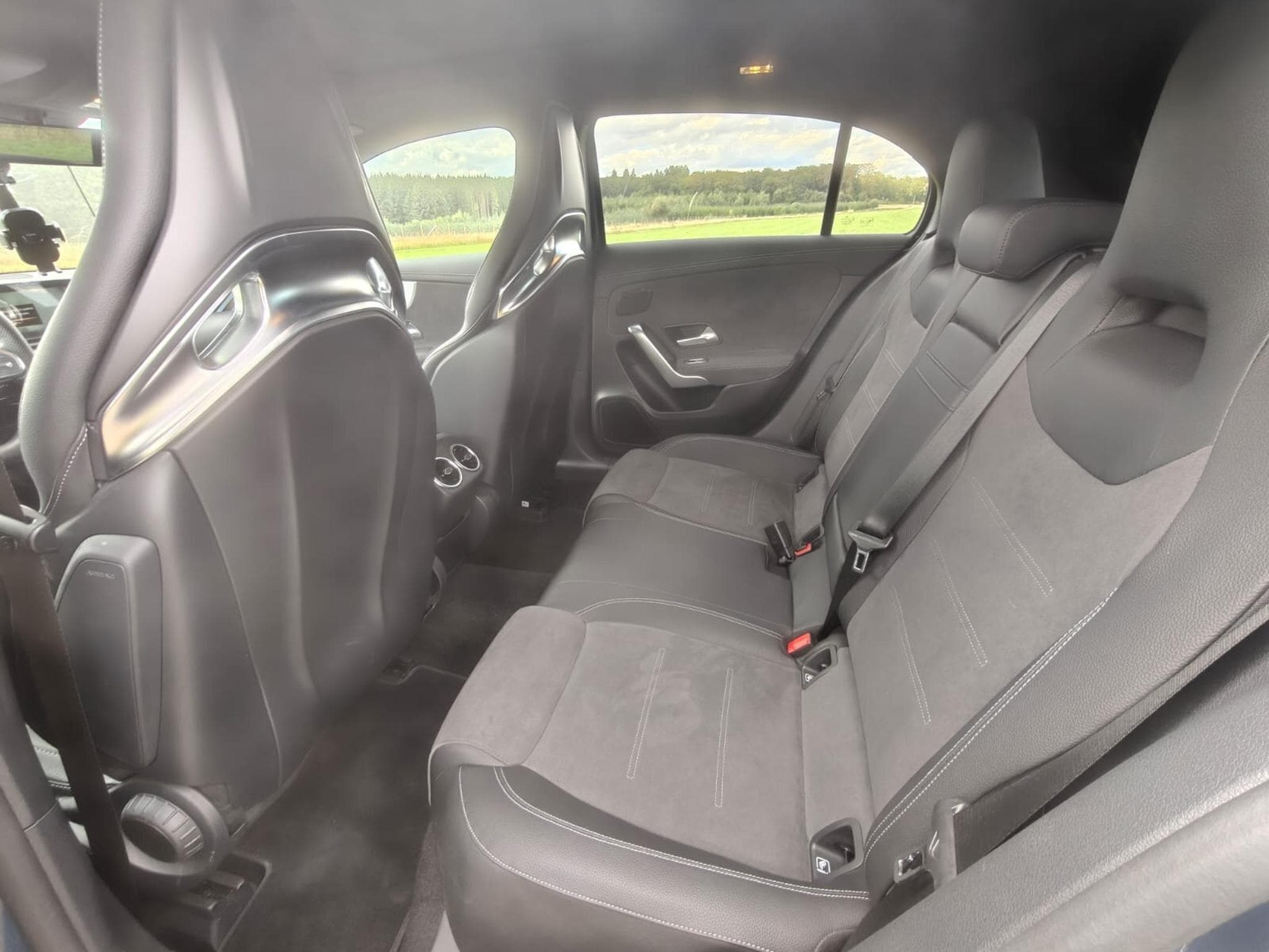Mercedes A 35 AMG First Edition (2019) - Photo 13
