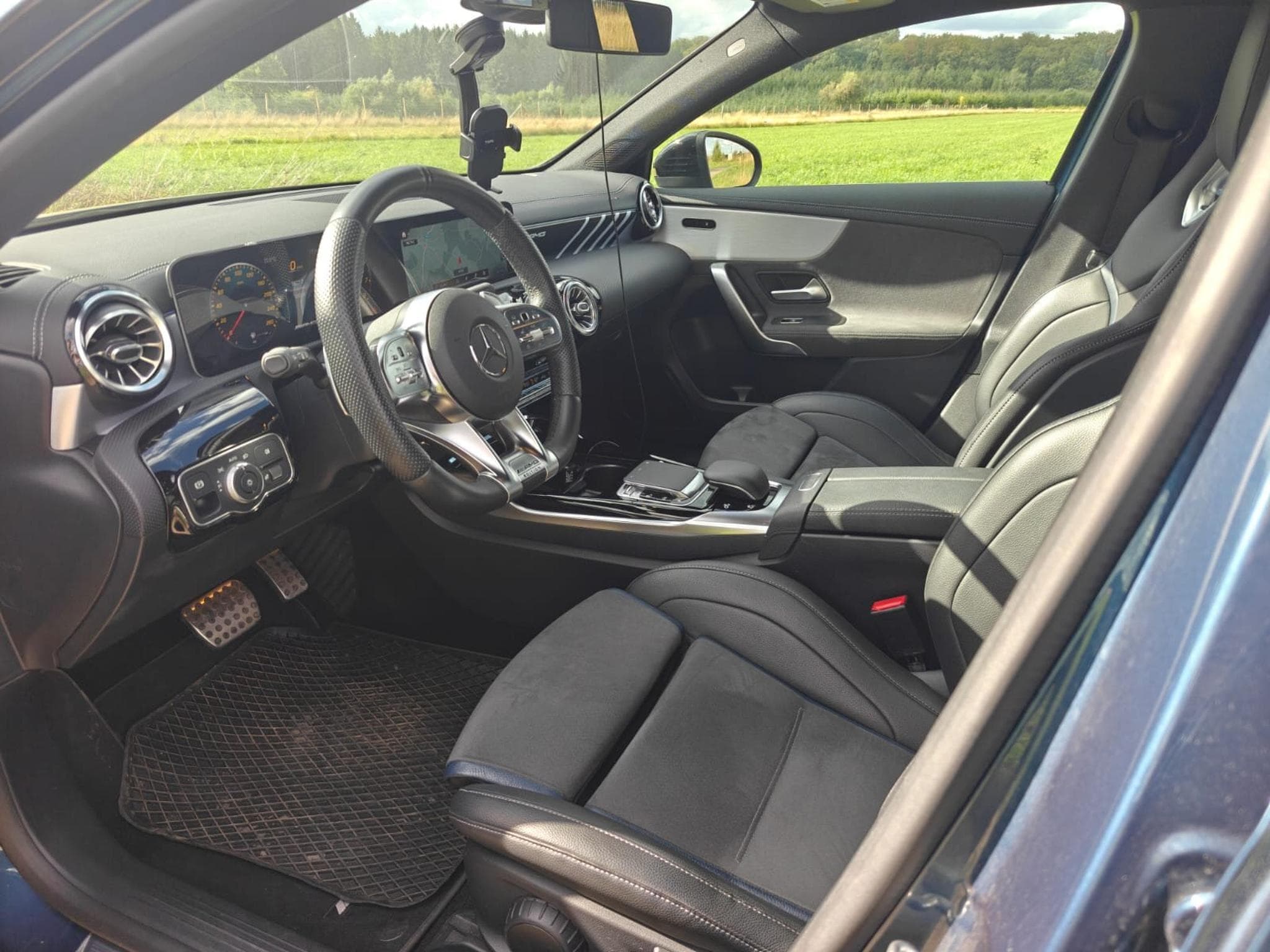 Mercedes A 35 AMG First Edition (2019) - Photo 9