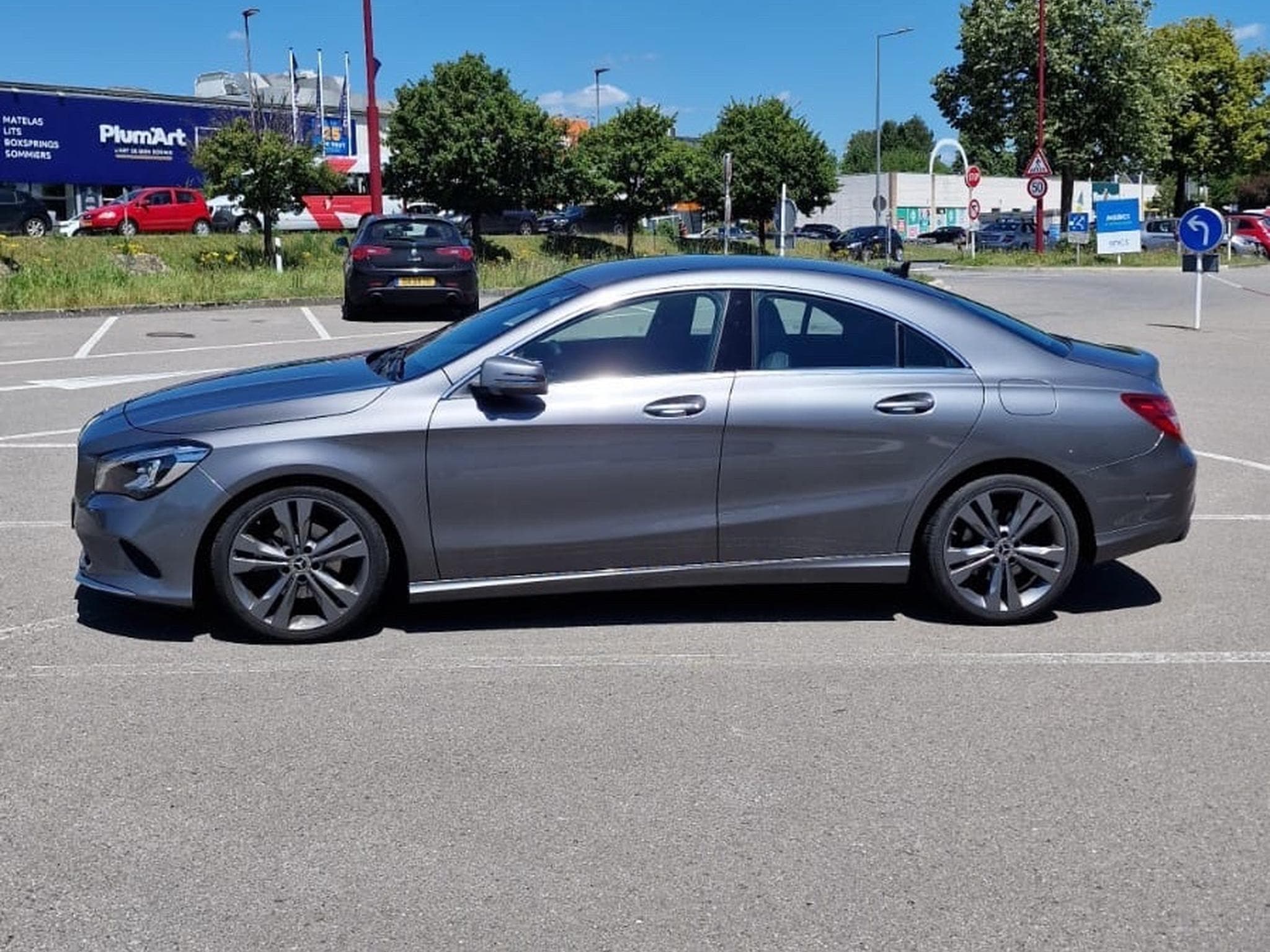 Mercedes CLA 180 (2017) - Photo 2