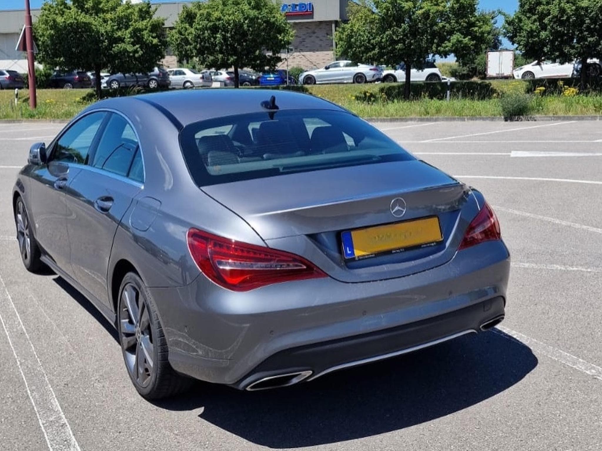 Mercedes CLA 180 (2017) - Photo 4