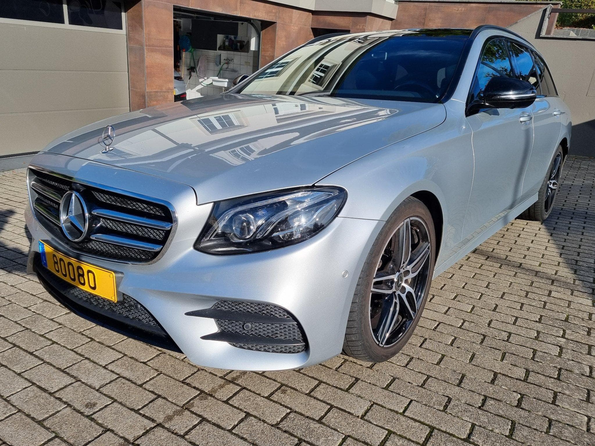 Mercedes E 350 AMG line (2019) - Foto 1