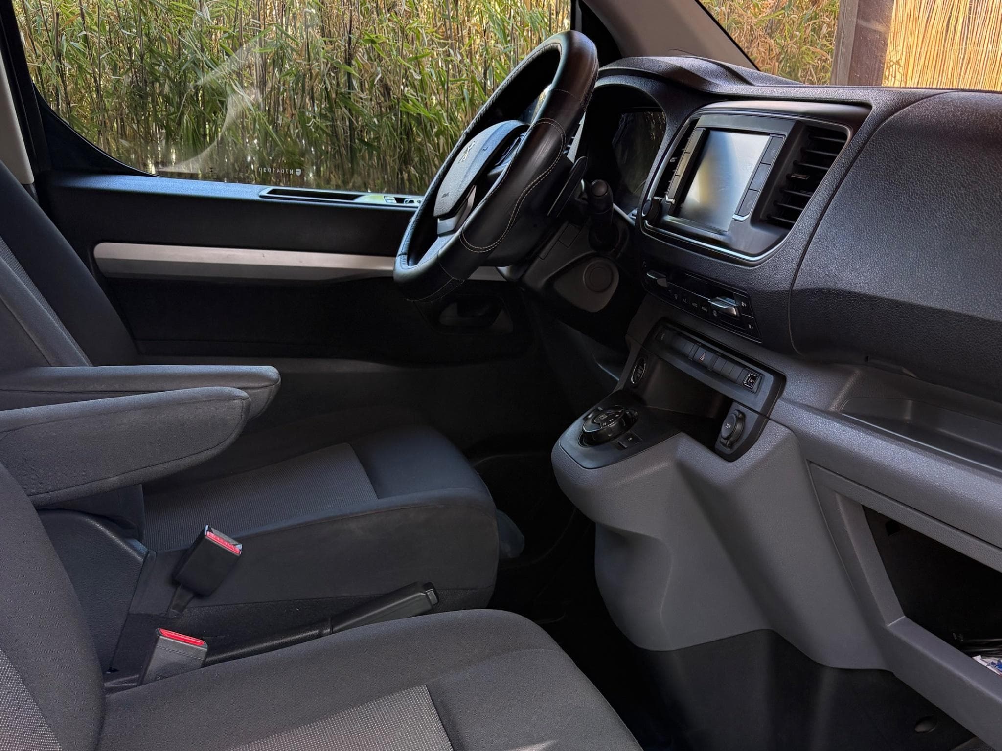 Peugeot Expert XL 2.0 180ch Eat8 (2022) - Photo 2